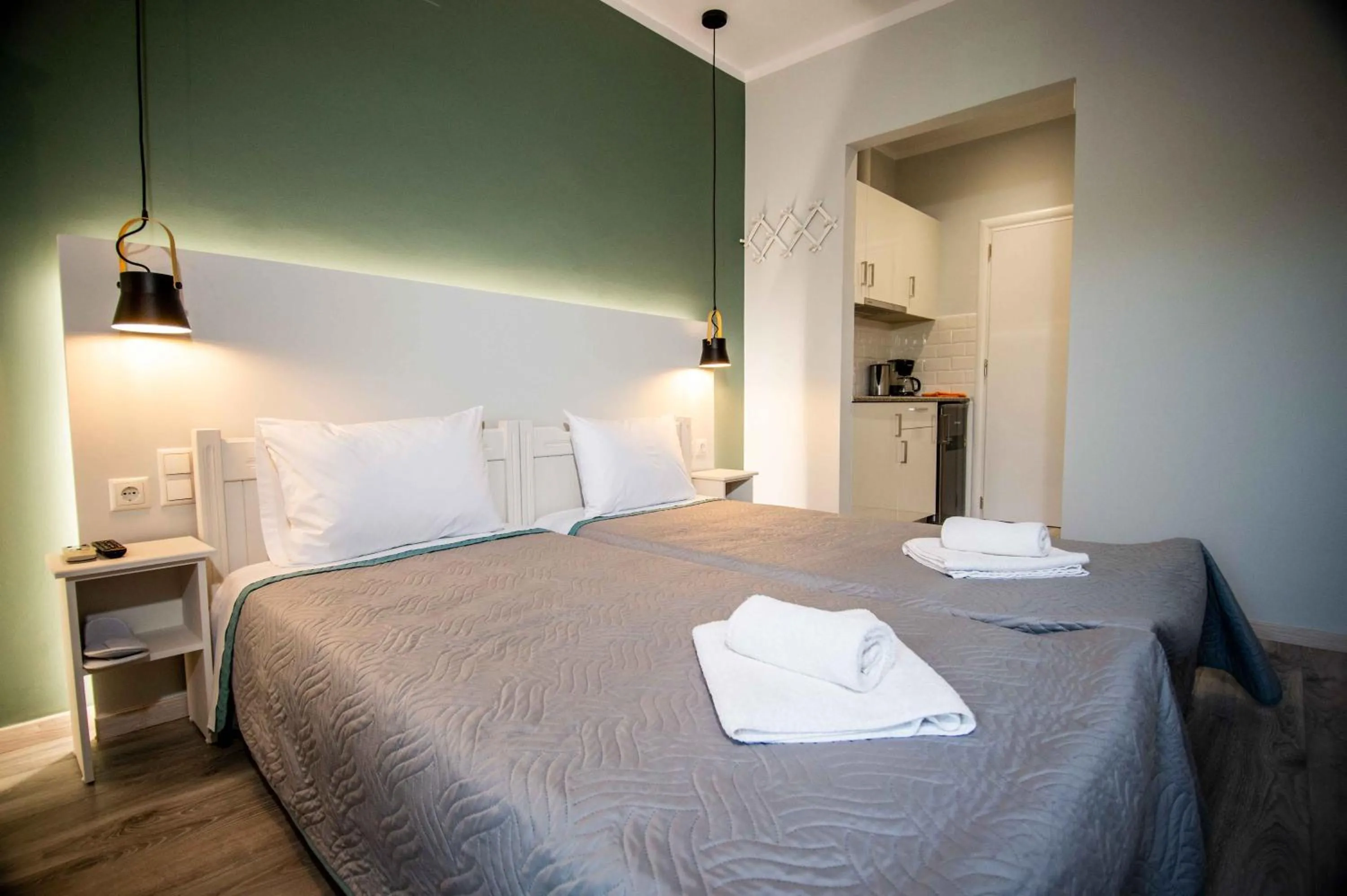 Bed in Diamanti Studios