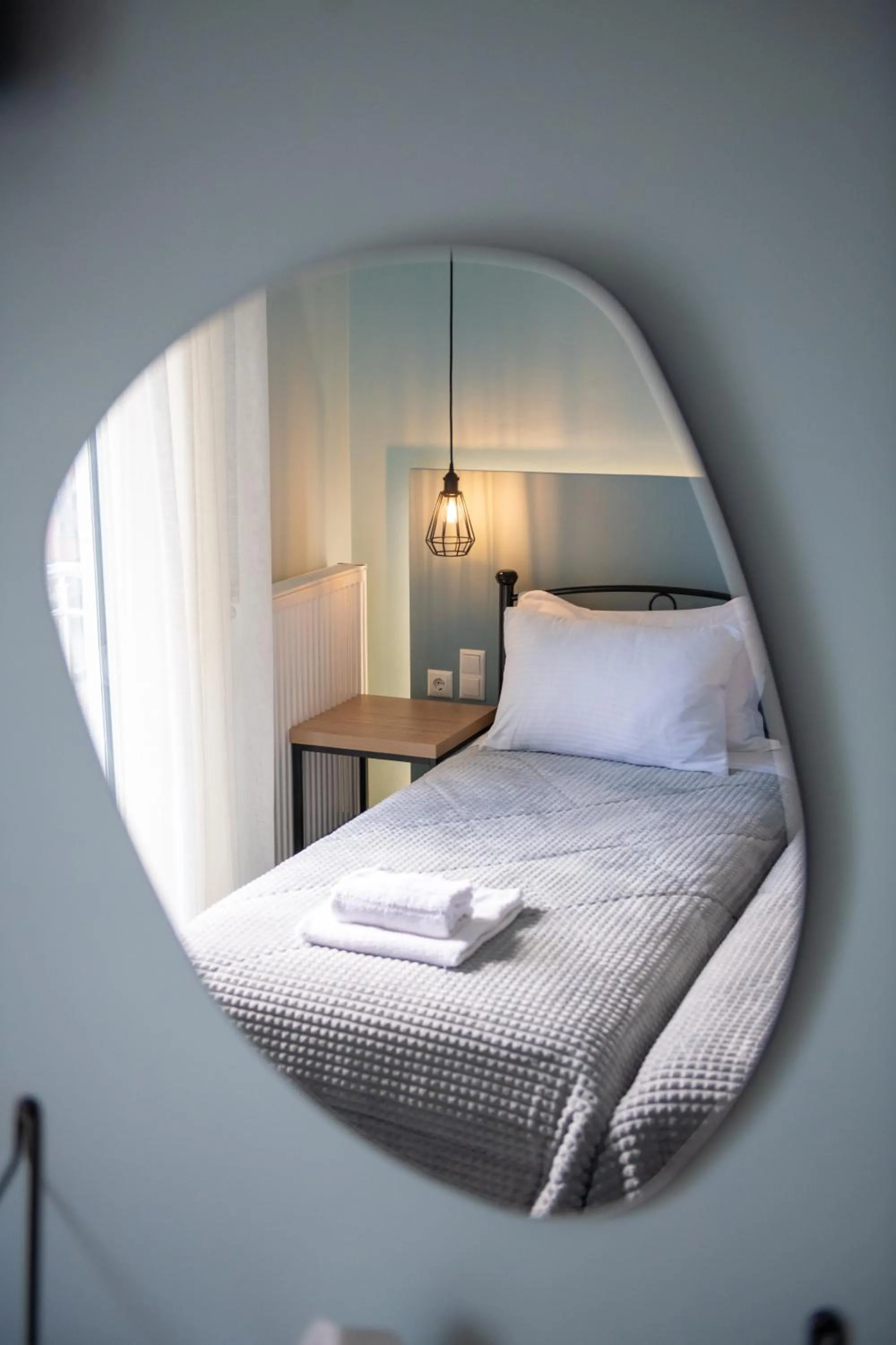 Bed in Diamanti Studios