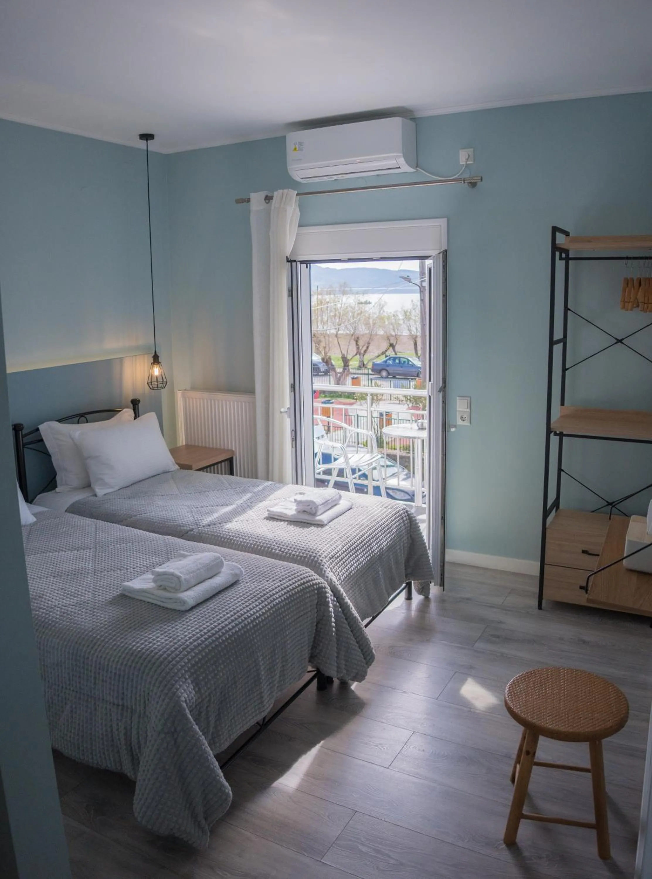 Bed in Diamanti Studios