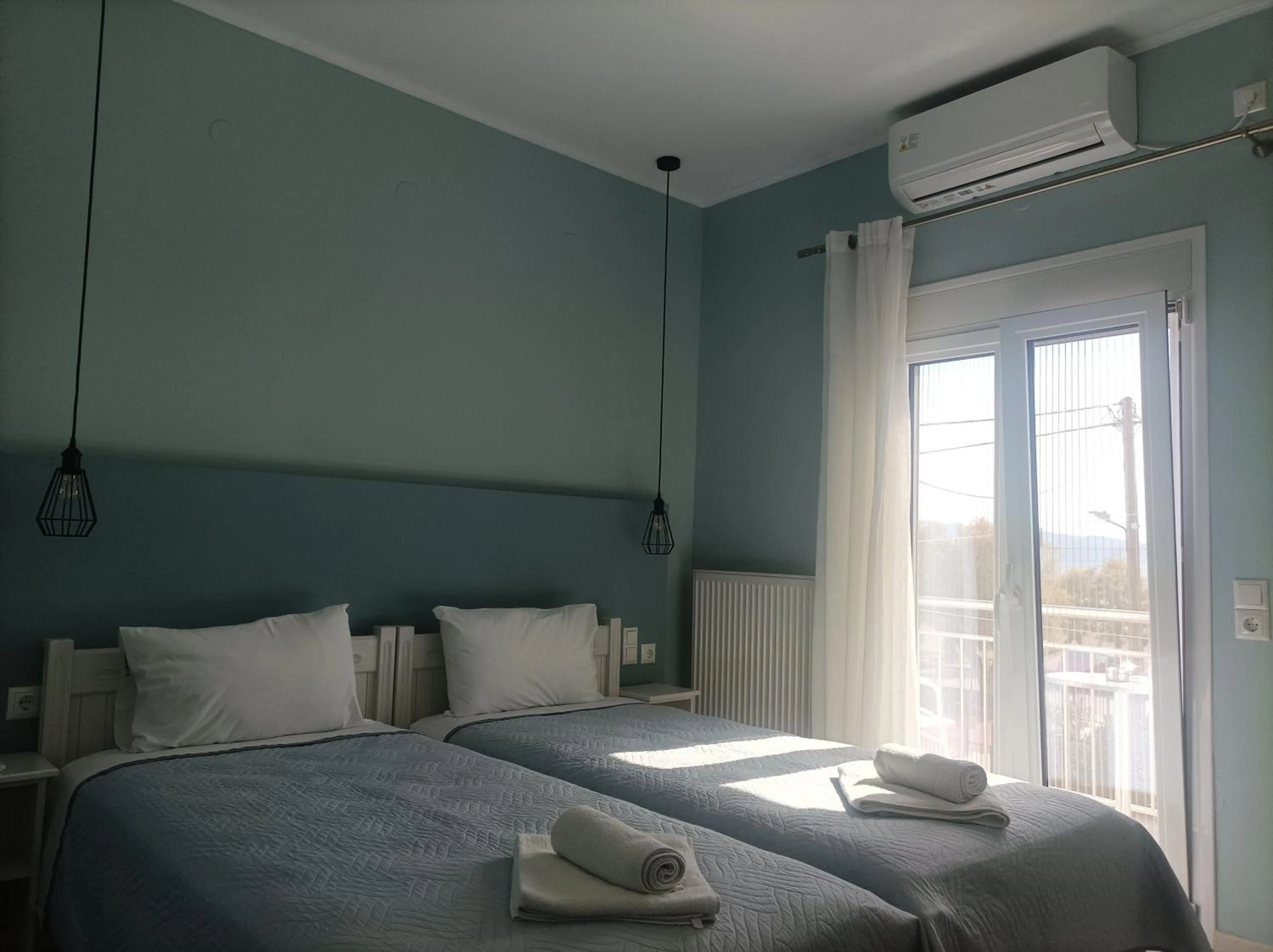Bed in Diamanti Studios