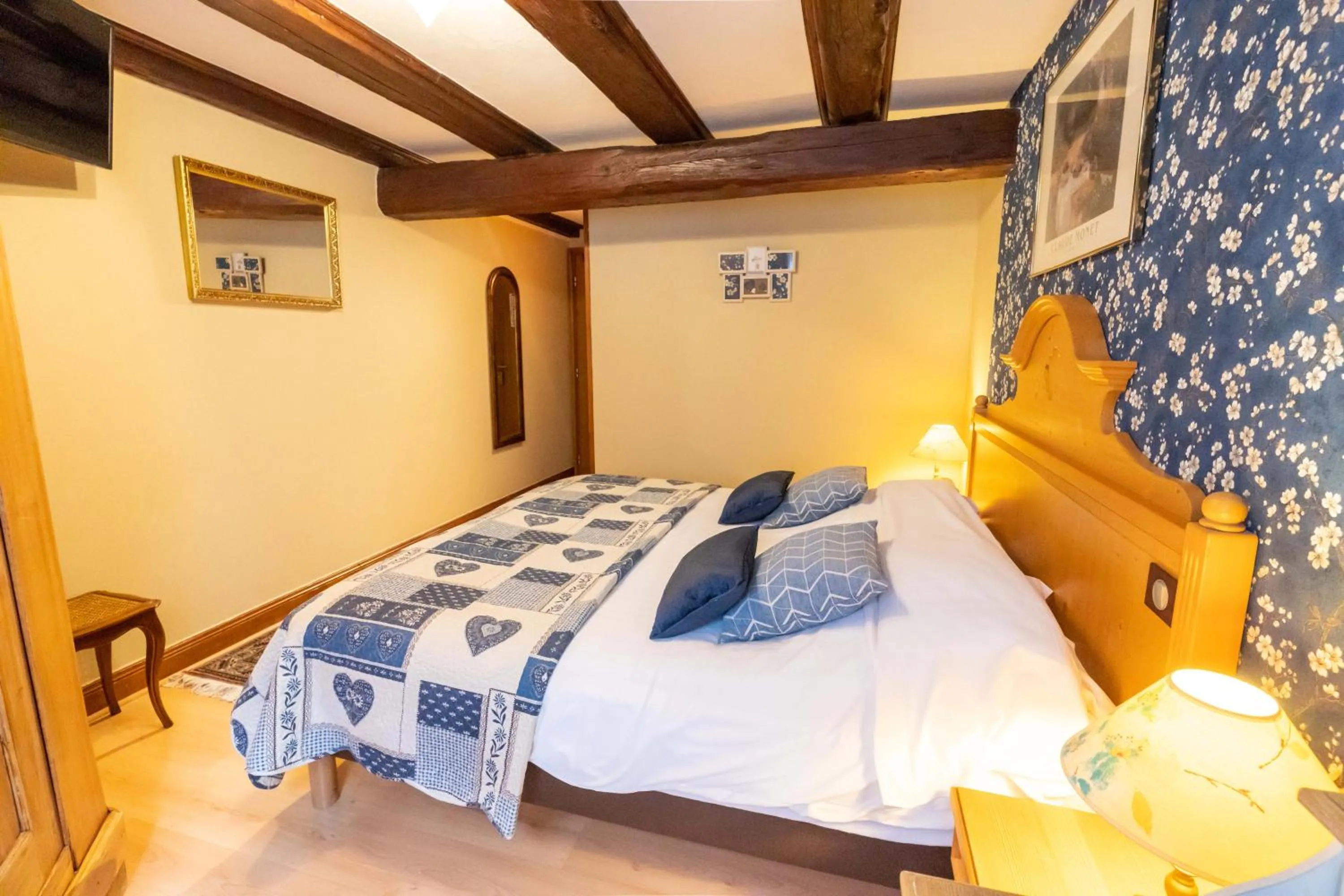 Photo of the whole room, Bed in Hotel à l'Oriel