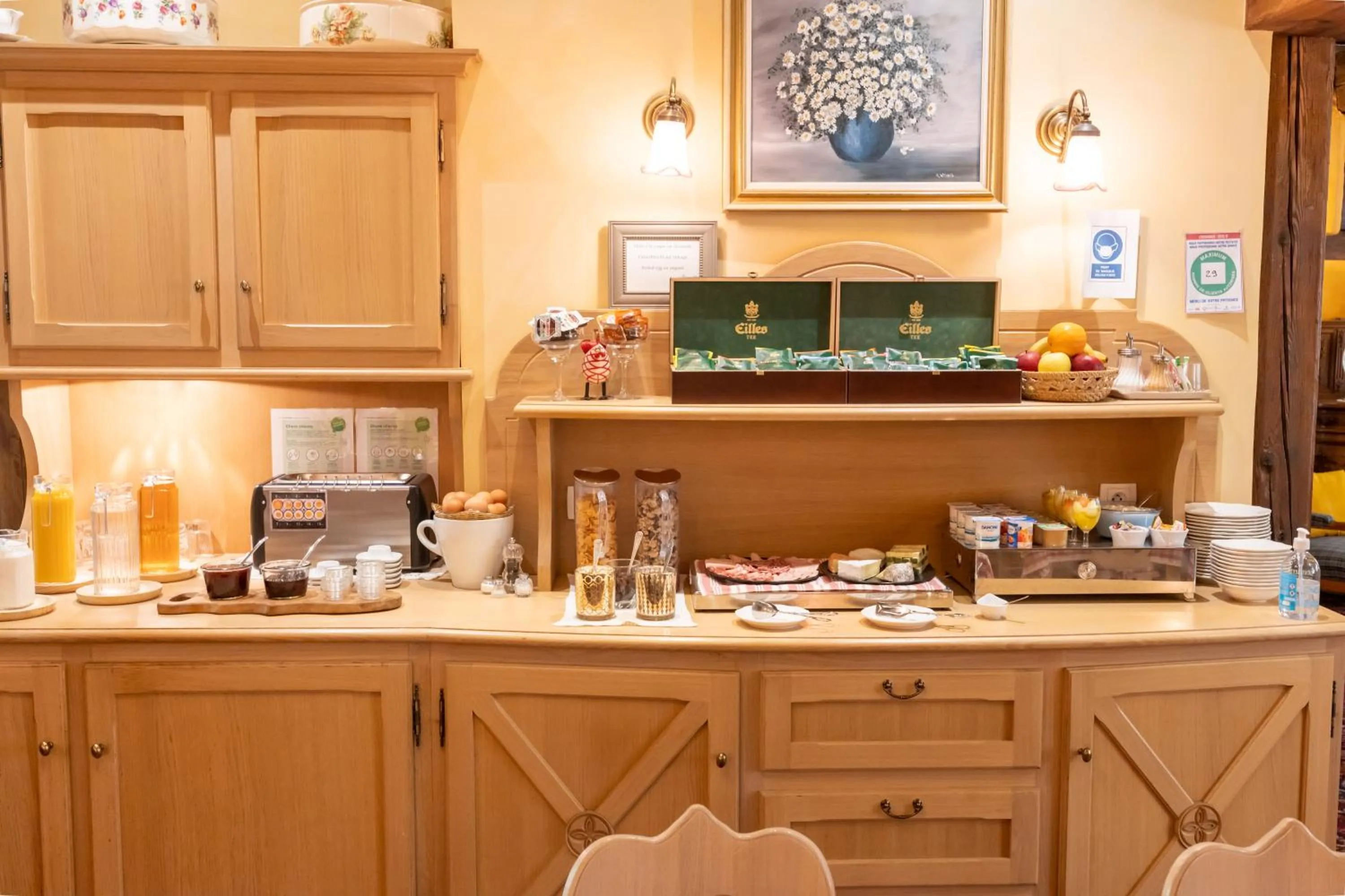 Breakfast in Hotel à l'Oriel