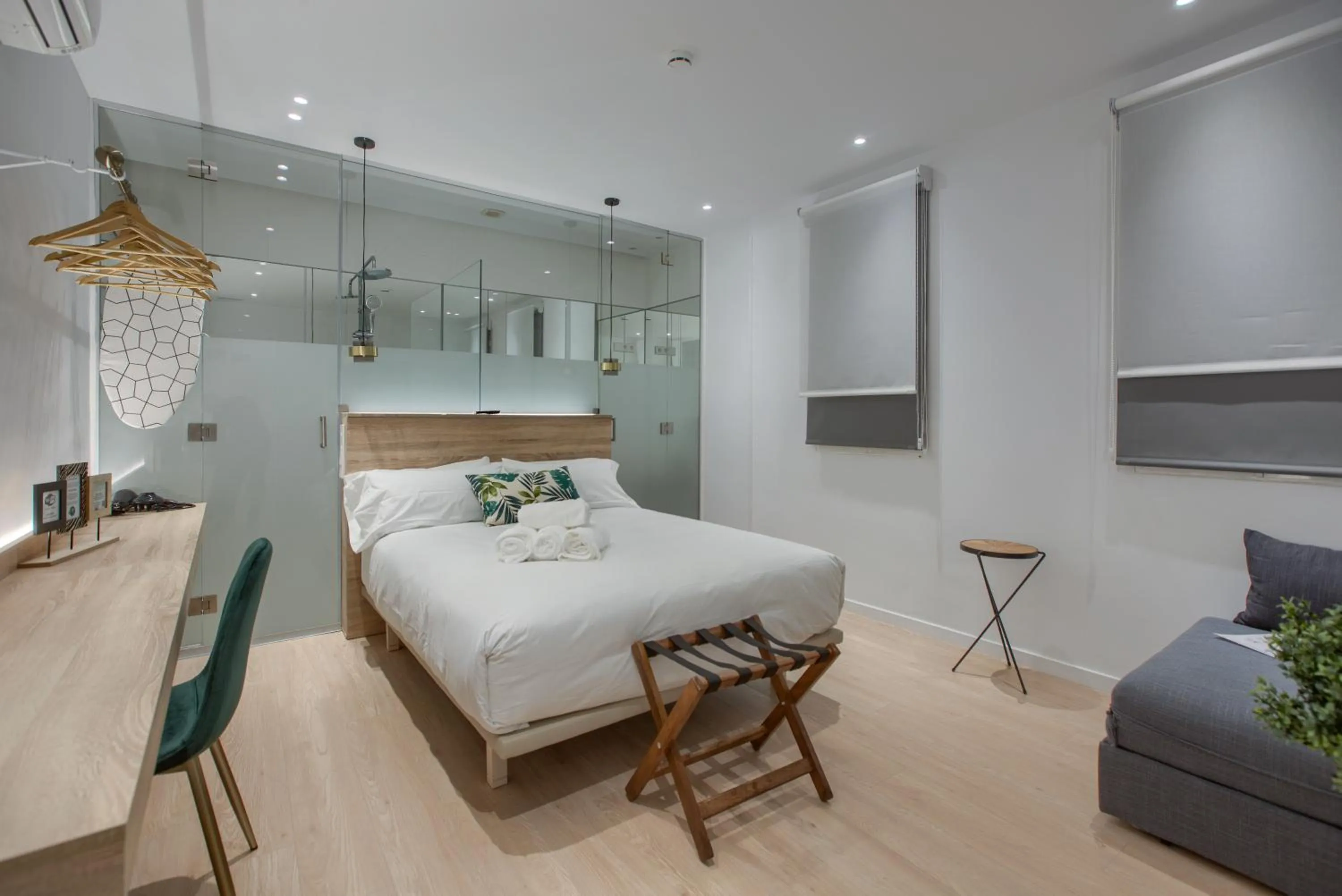 Photo of the whole room, Bed in The Match Madrid