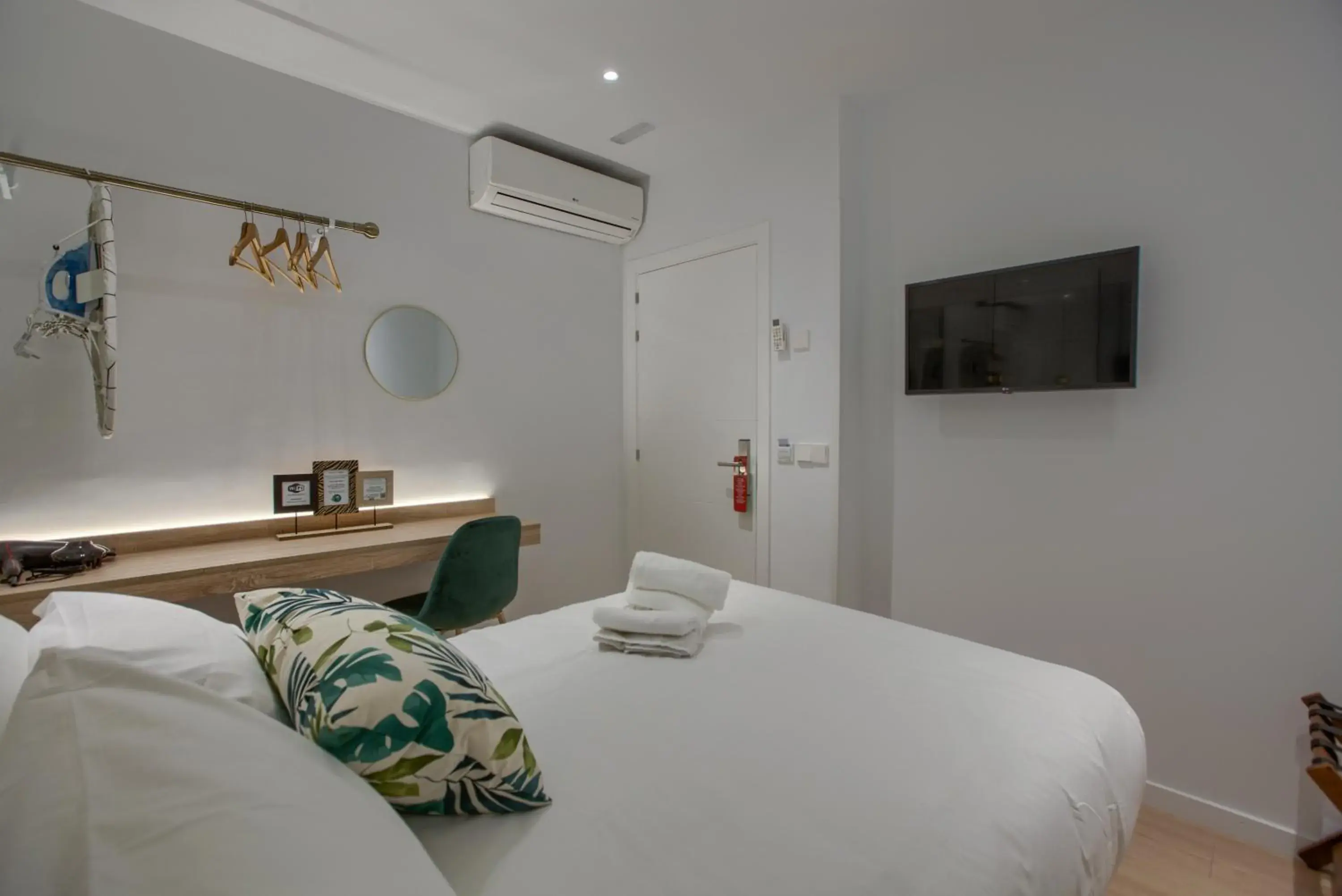 Single Room in The Match Madrid Single Room in The Match Madrid