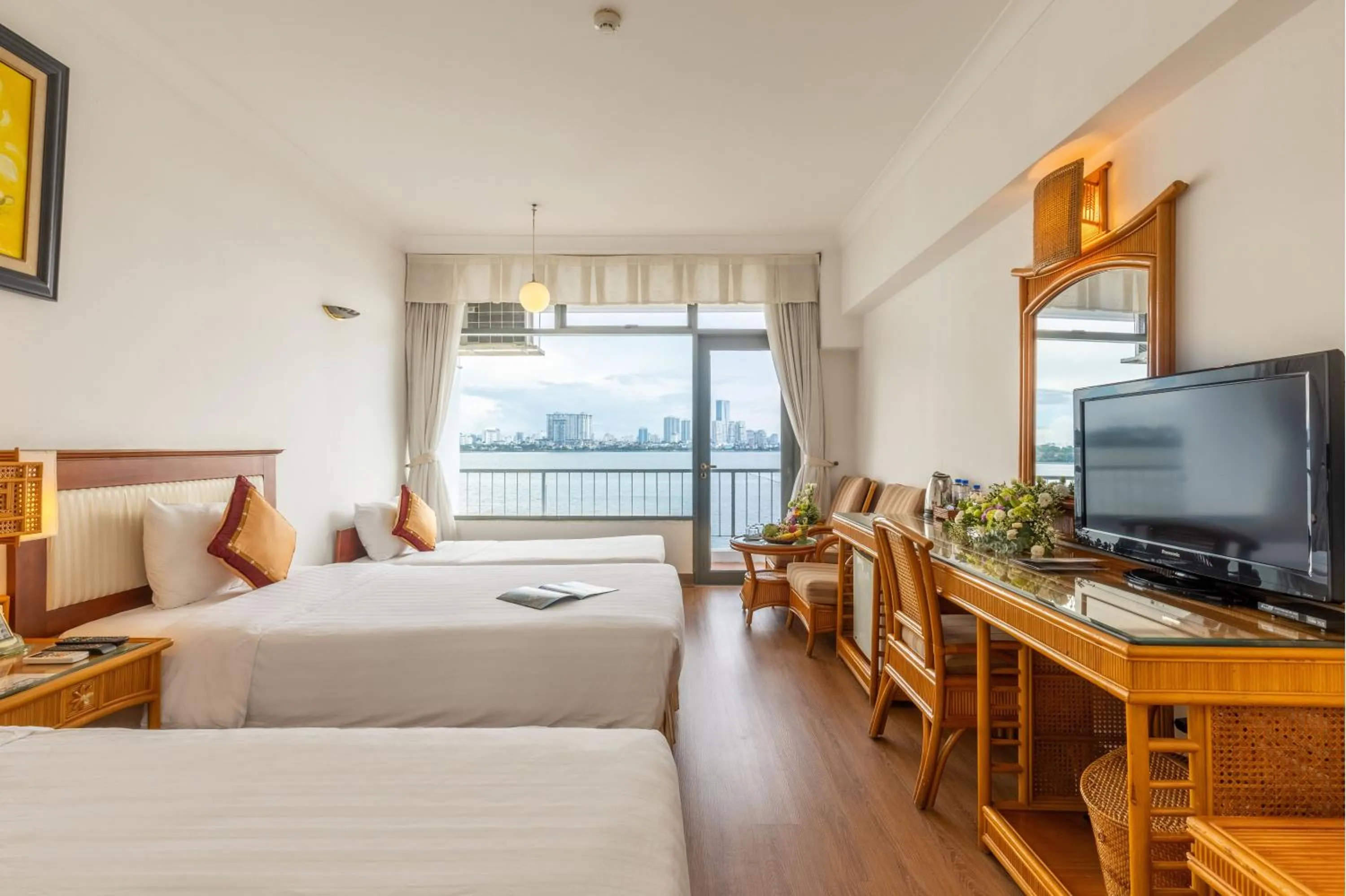 Bedroom, Bed in Thang Loi Hotel Hanoi