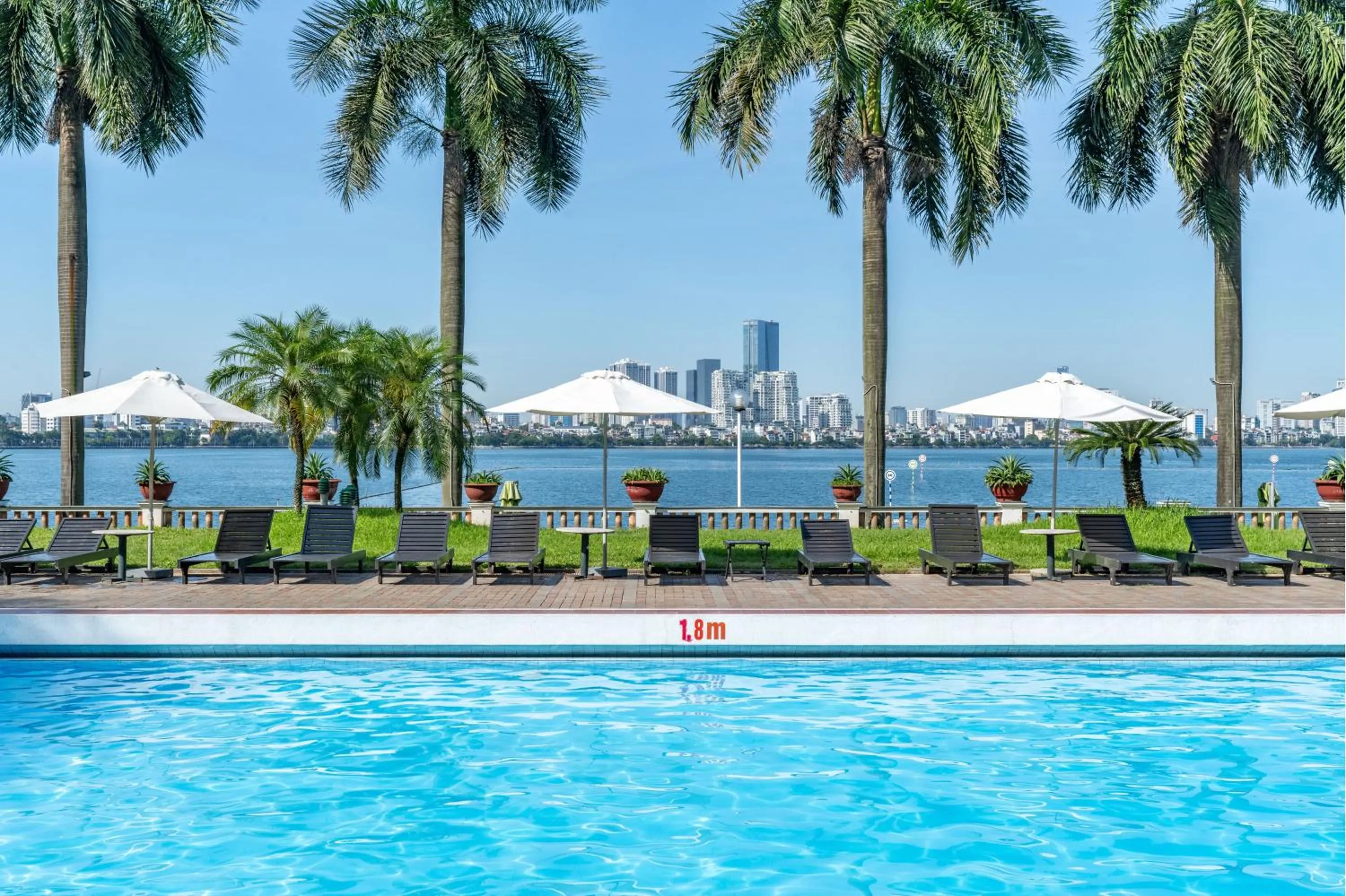 Swimming pool in Thang Loi Hotel Hanoi