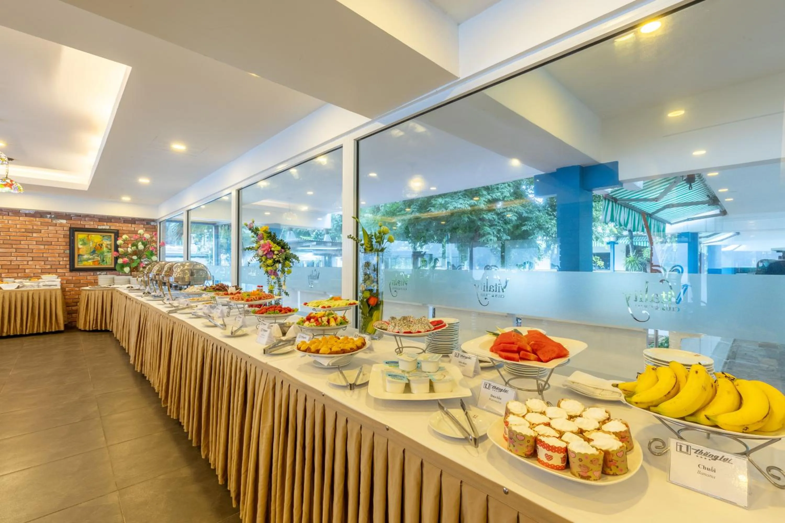 Restaurant/places to eat in Thang Loi Hotel Hanoi