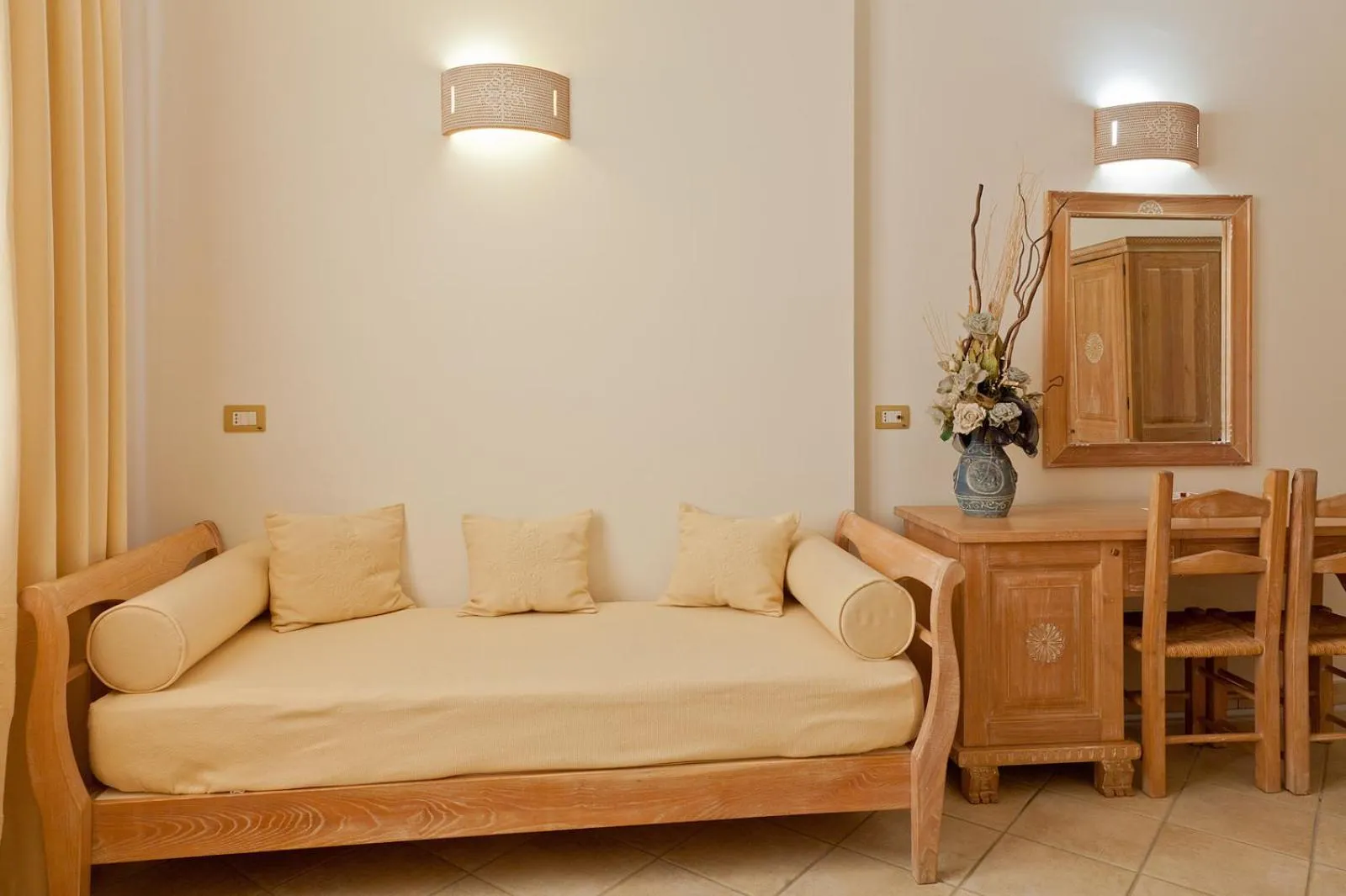 Decorative detail in Hotel Libyssonis