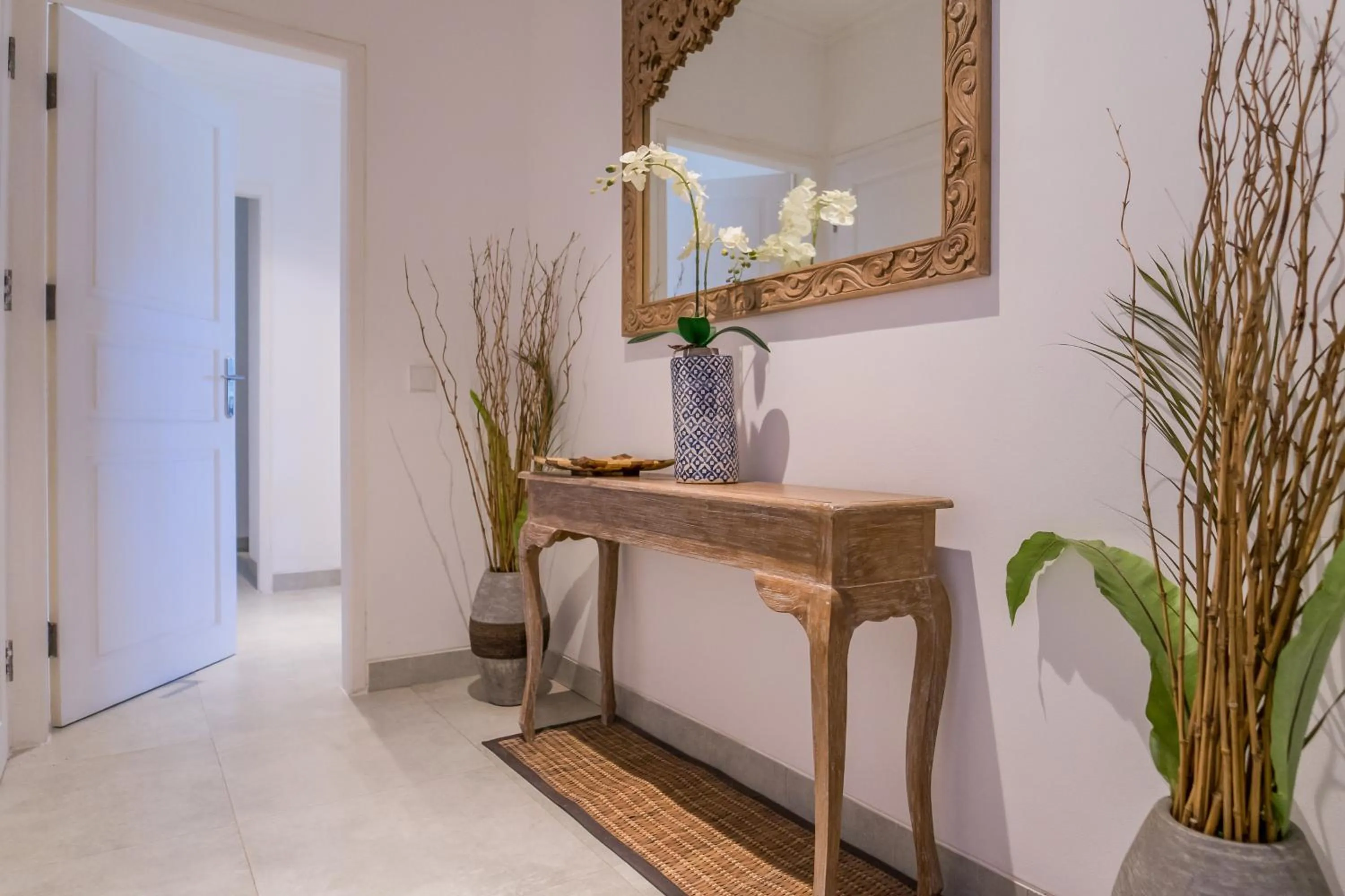 Property building in Umalas Suites