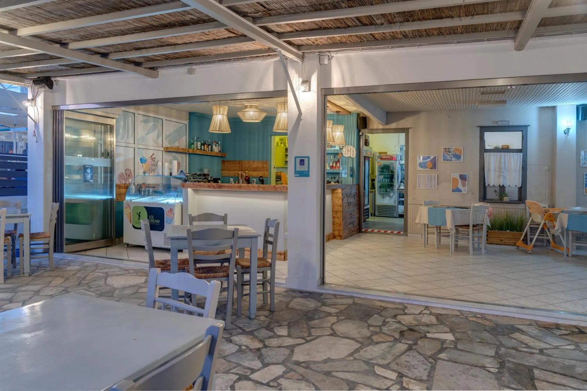 Patio in Hotel Kamelo