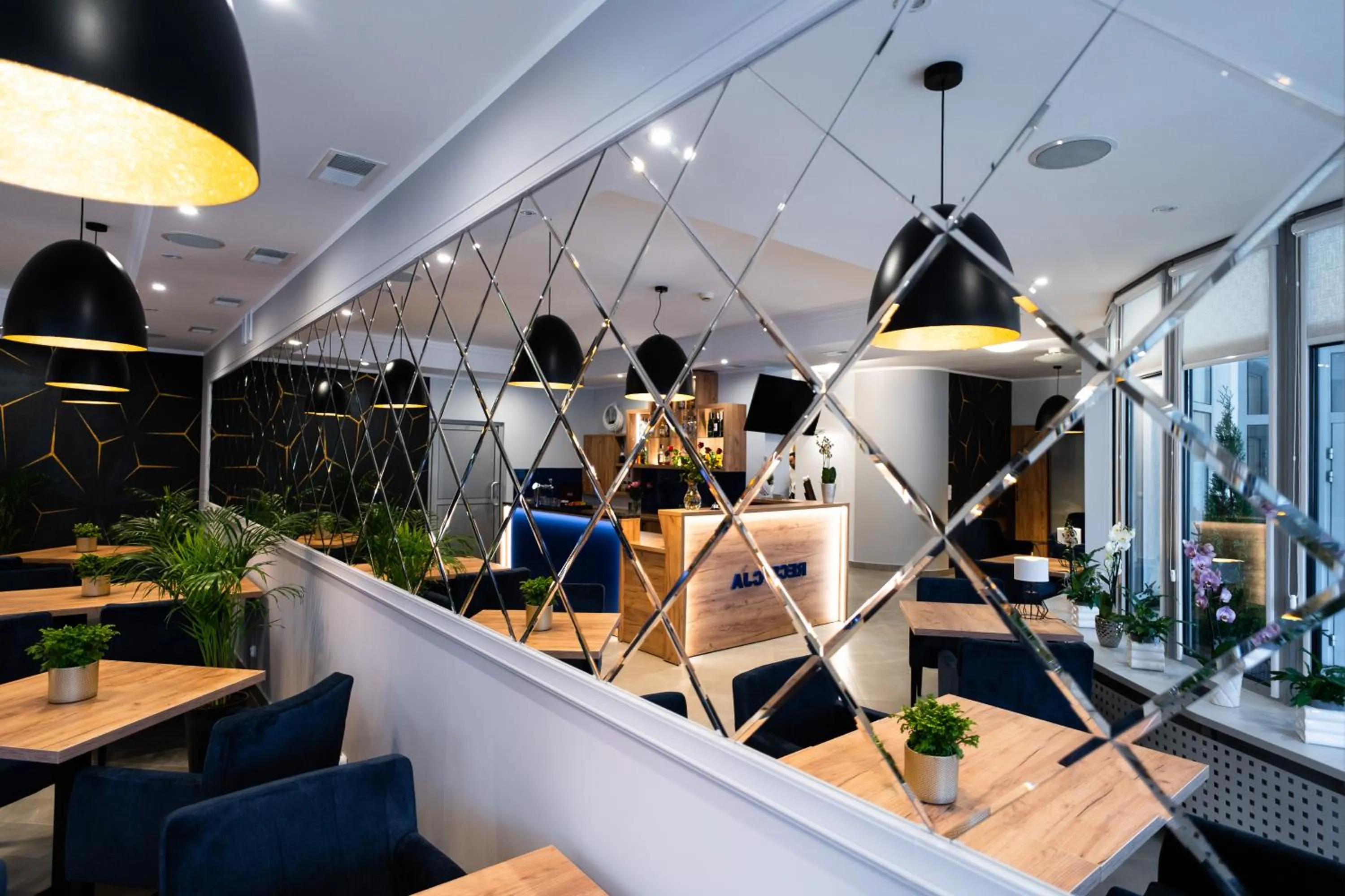 Lounge or bar in Hotel SANVIT RESTAURACJA & SPA