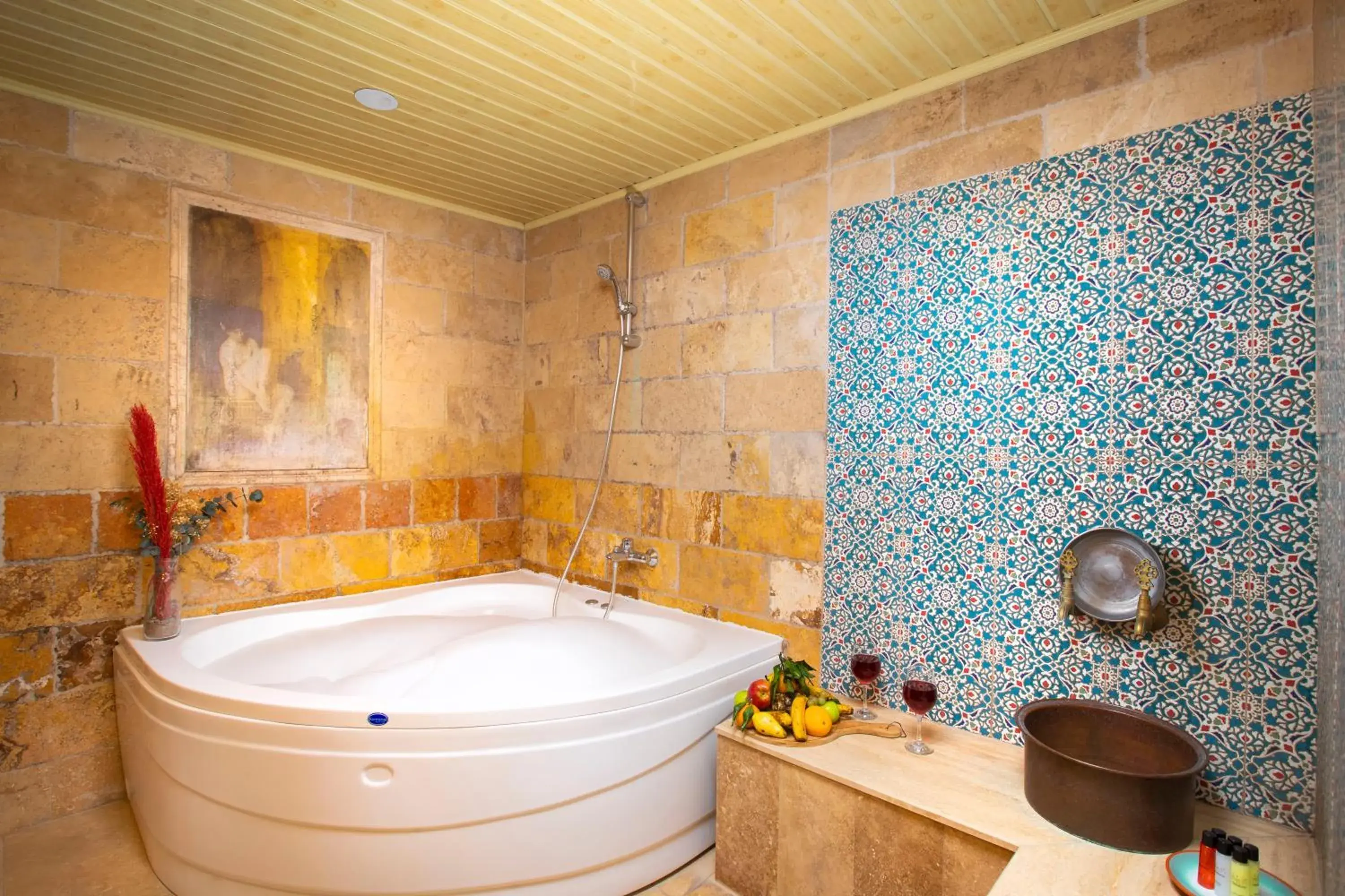 King Suite with Spa Bath in Garden Inn Cappadocia King Suite with Spa Bath in Garden Inn Cappadocia