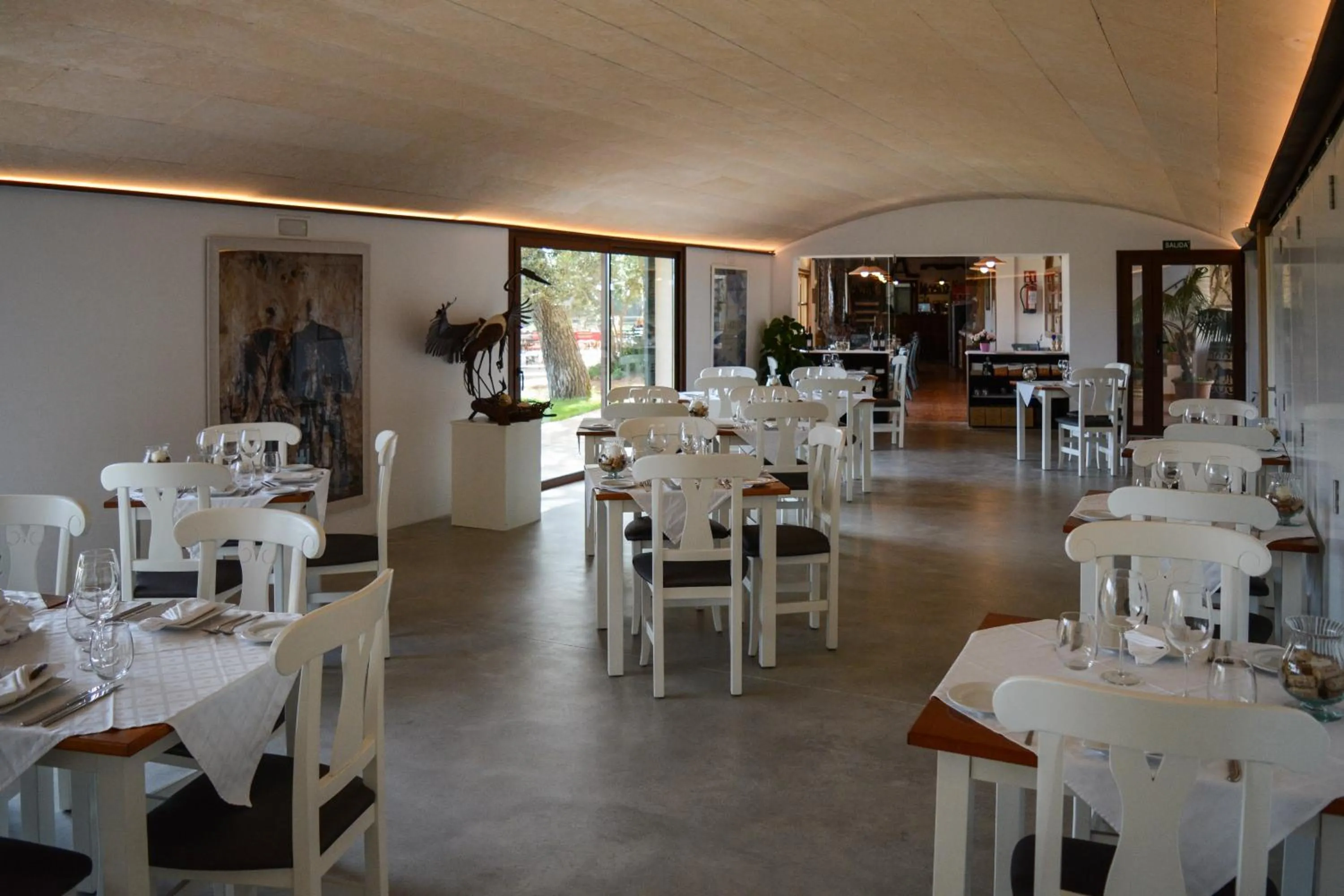 Restaurant/places to eat in Finca Agroturismo Son Menut