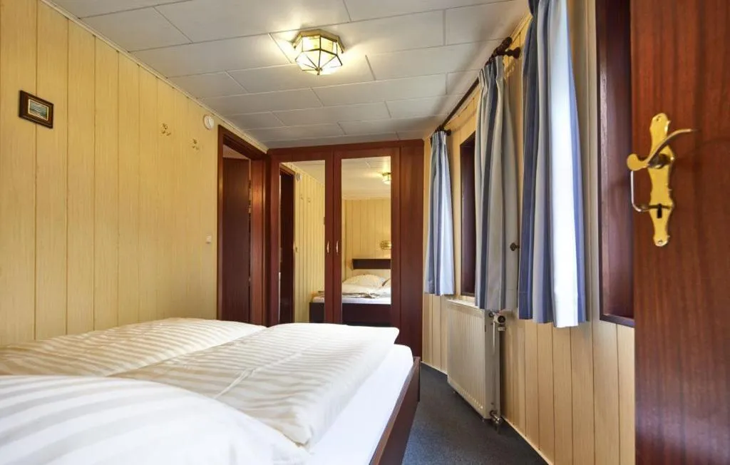 Hotelschiff Stinne