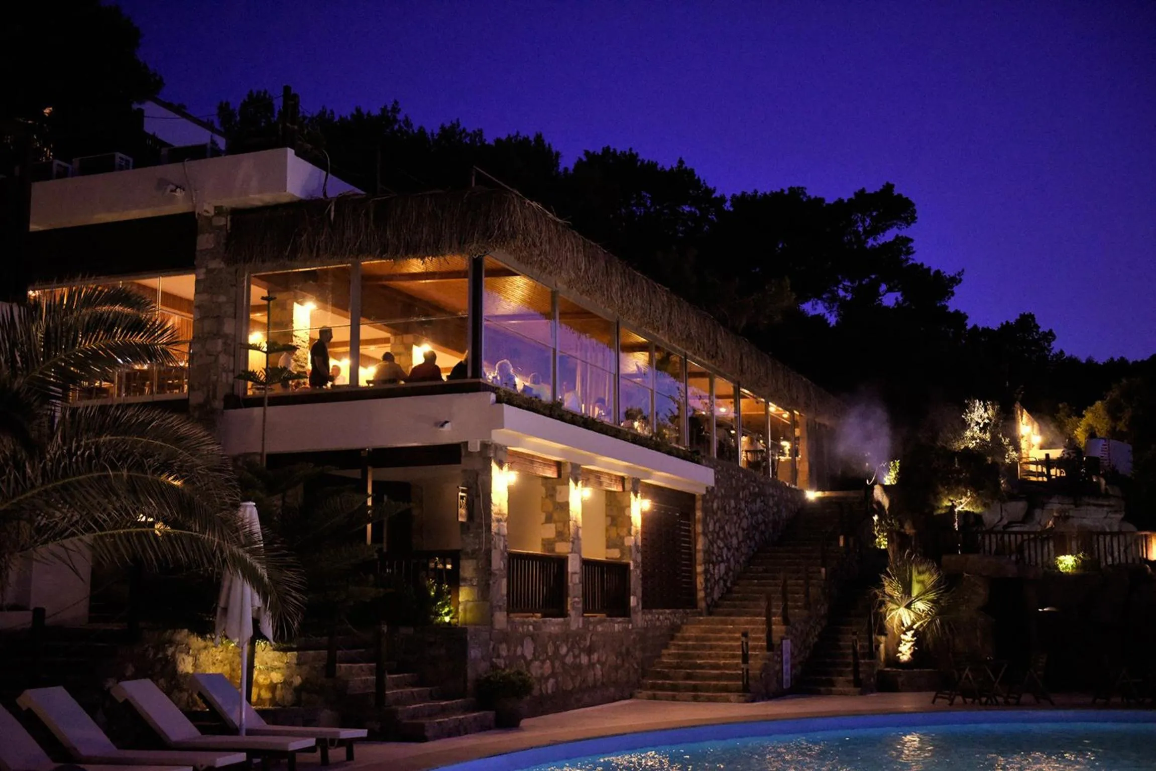 Restaurant/places to eat in Sarpedor Boutique Hotel