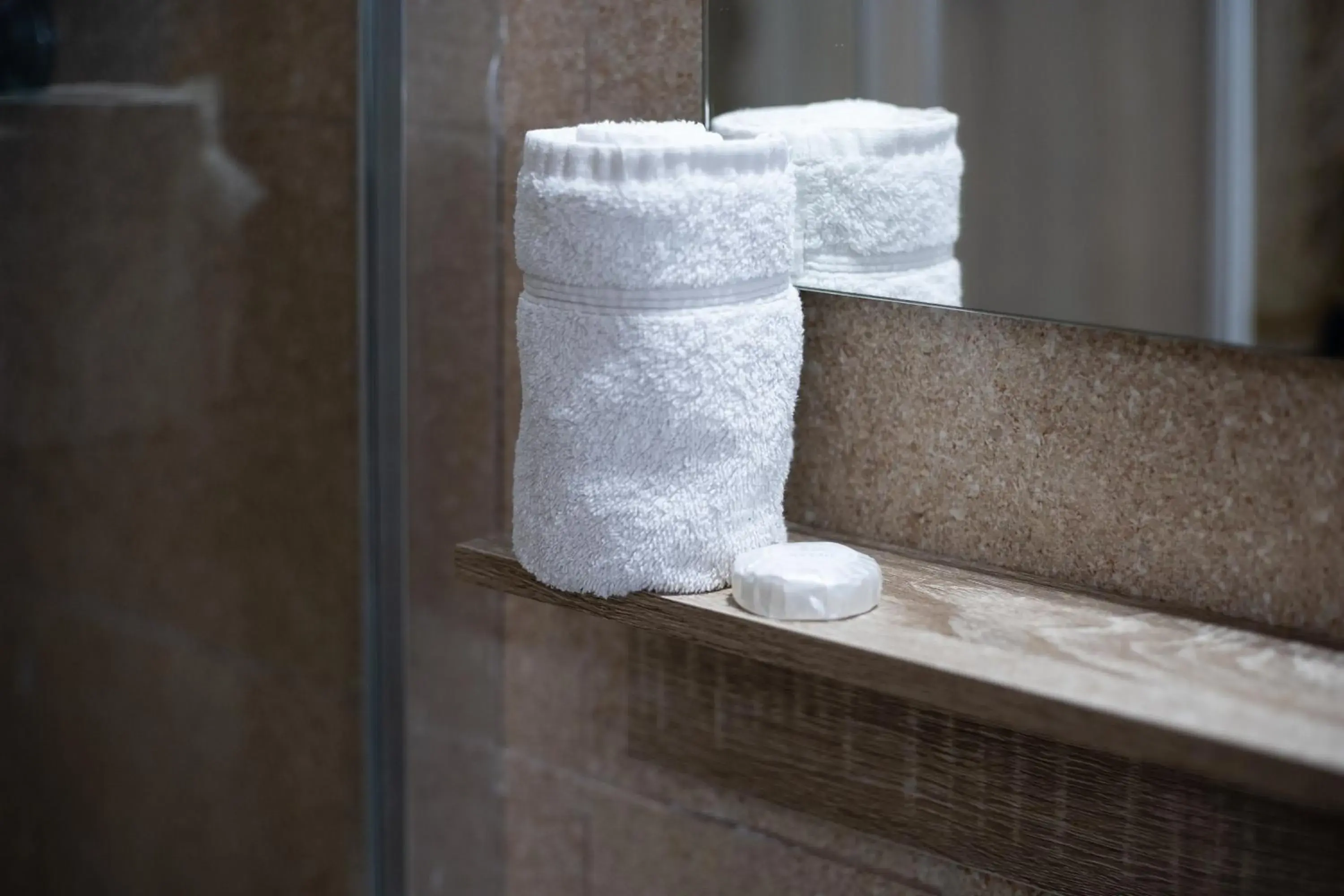 Single Room with Private Bathroom in Tarona Guesthouse Single Room with Private Bathroom in Tarona Guesthouse