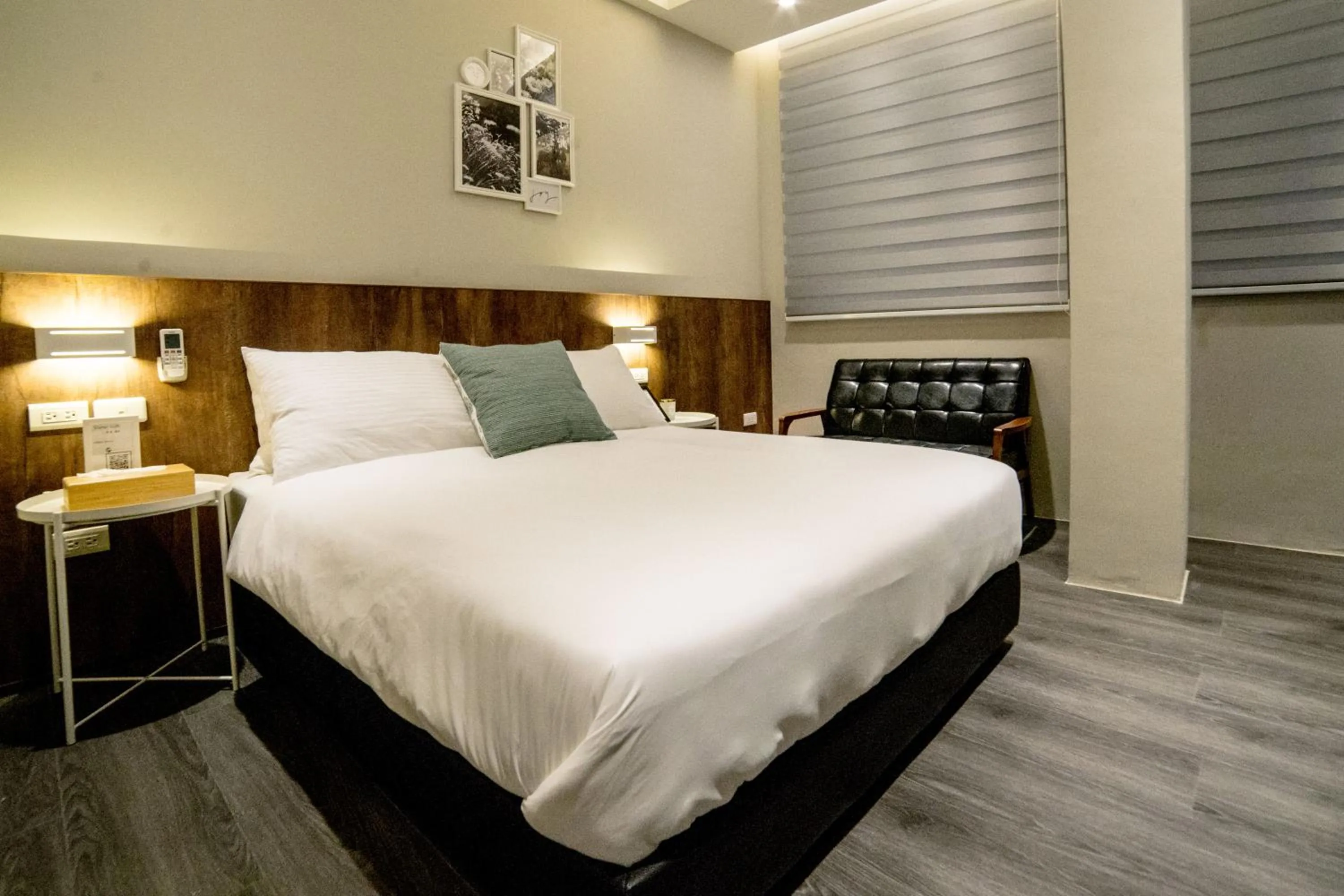 Bed in Morn forest apartment