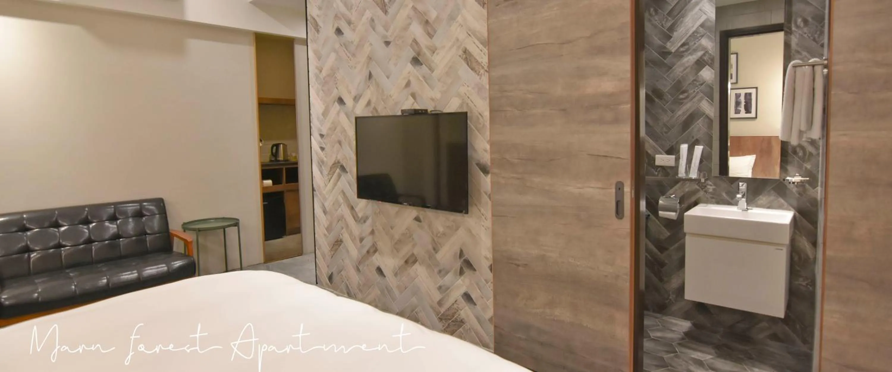 Bed in Morn forest apartment