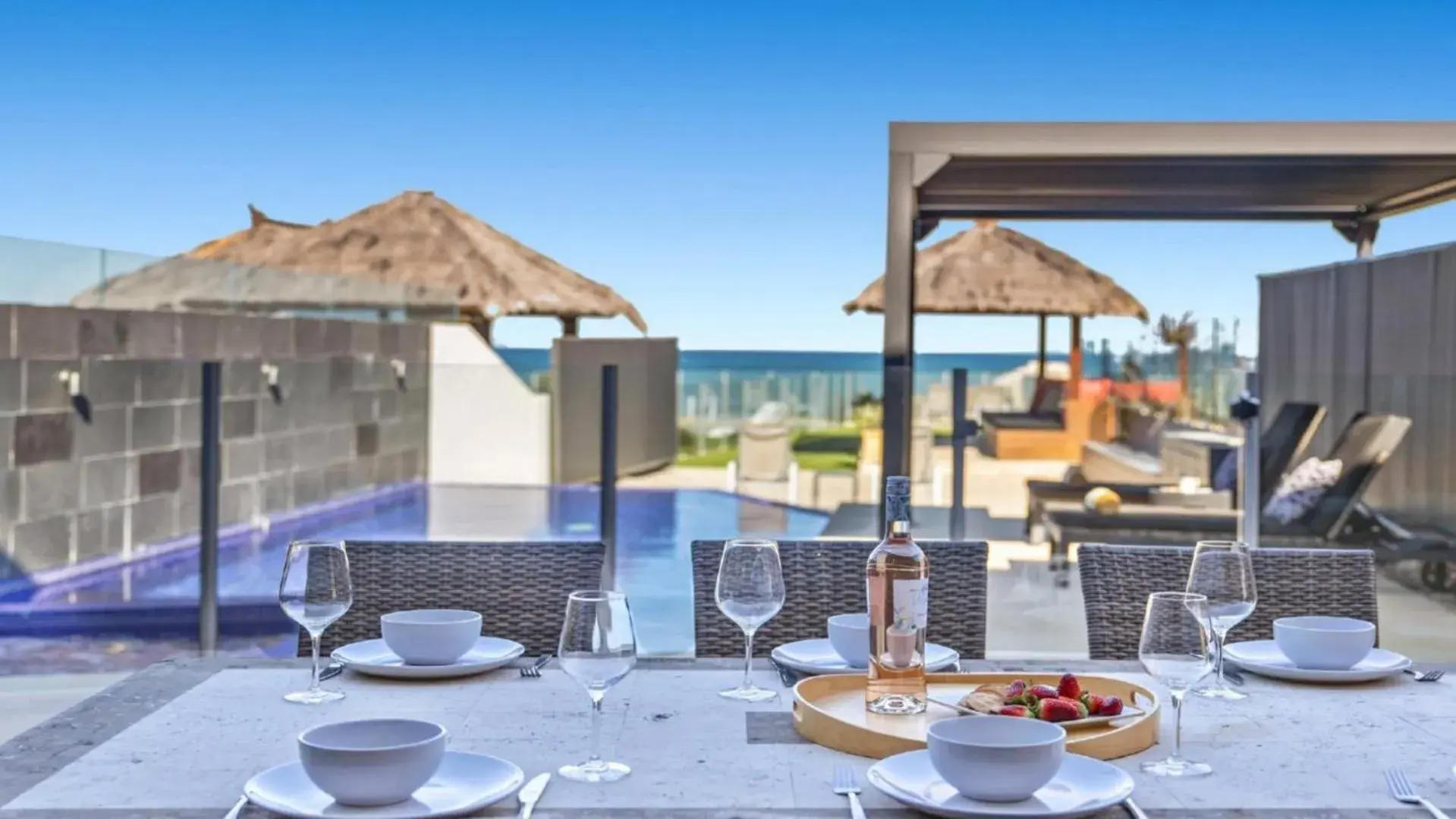 Beachfront #12 - Direct Beach Access, Pet Friendly, 5Bed 4Bath Beachfront #12 - Direct Beach Access, Pet Friendly, 5Bed 4Bath