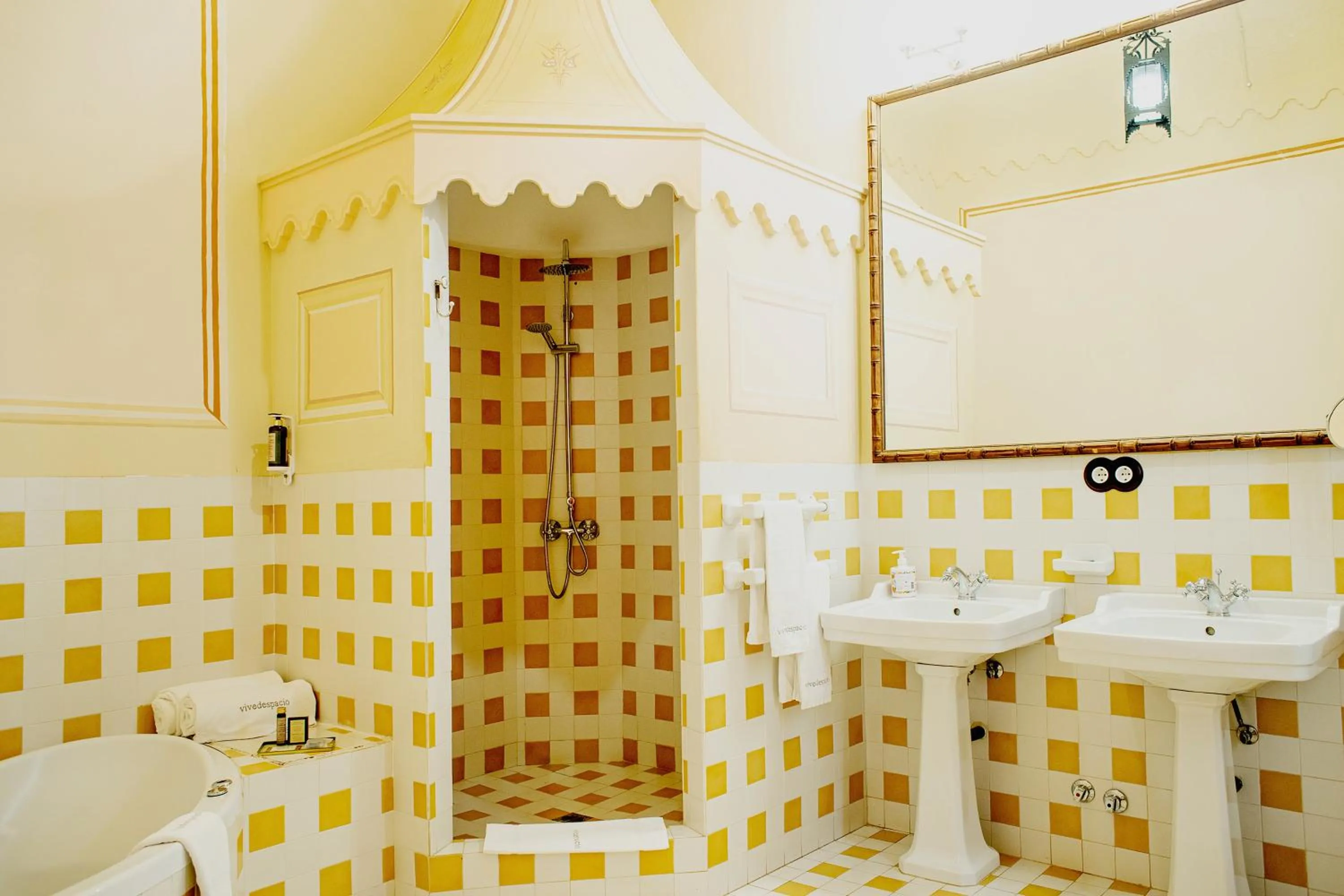Bathroom in Hotel Boutique Conde de la Corte