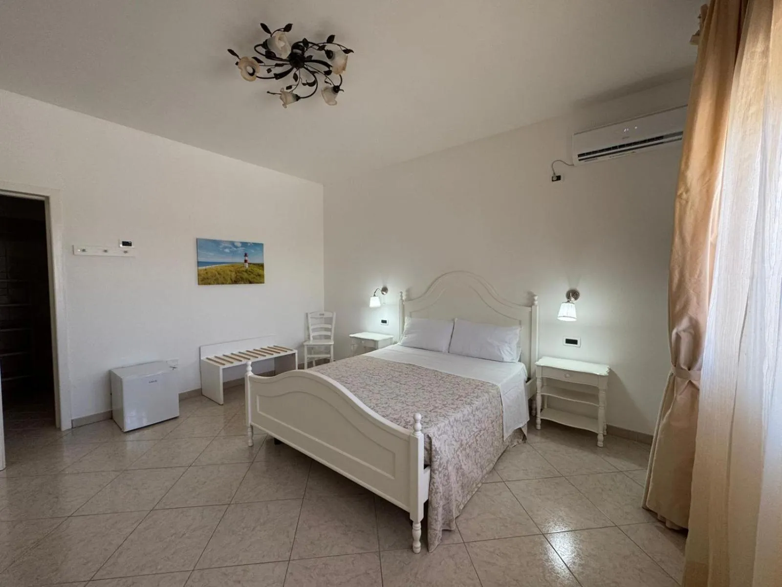 Bedroom, Bed in B&B White Rooms Salento