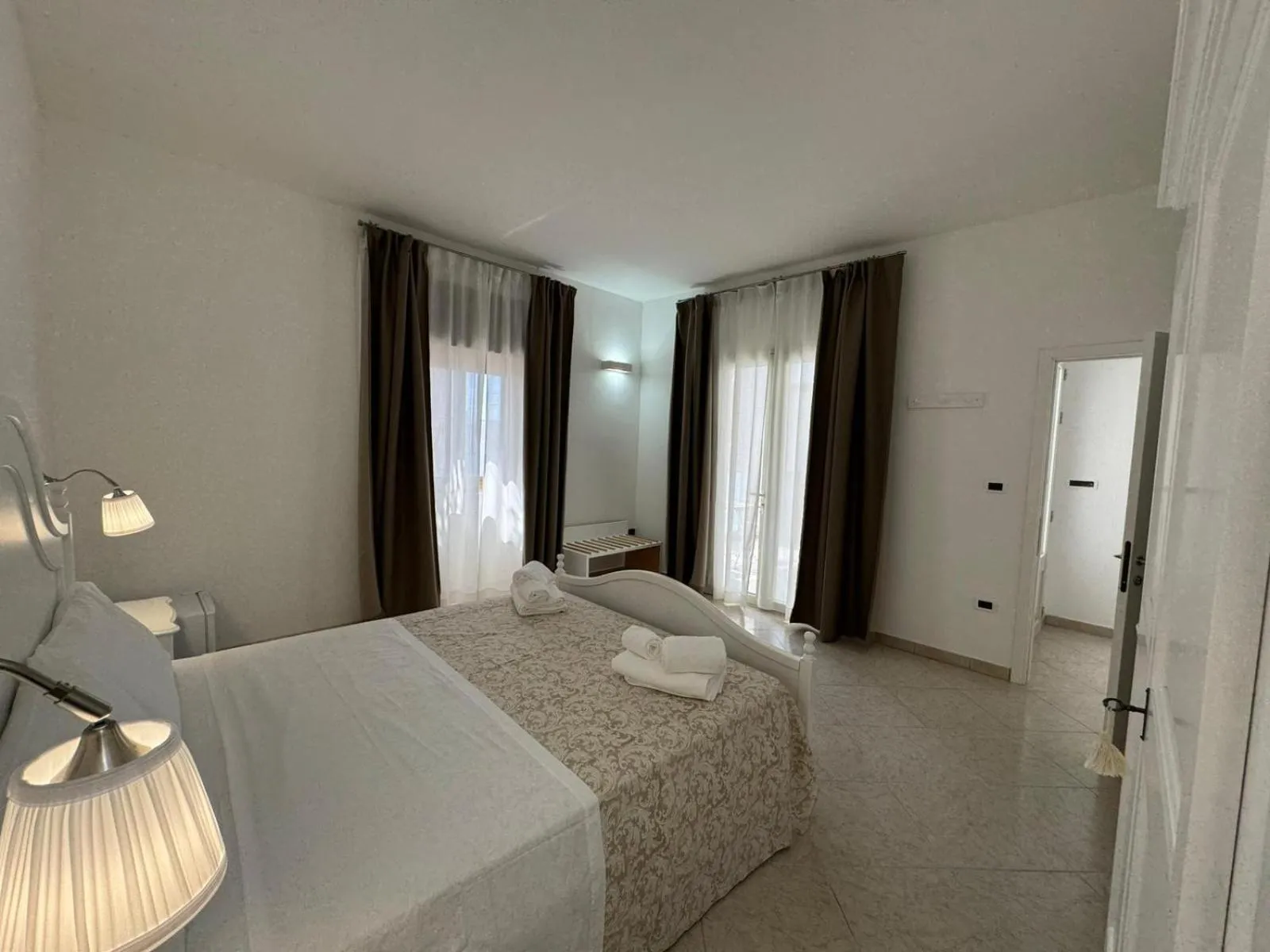 Bedroom, Bed in B&B White Rooms Salento