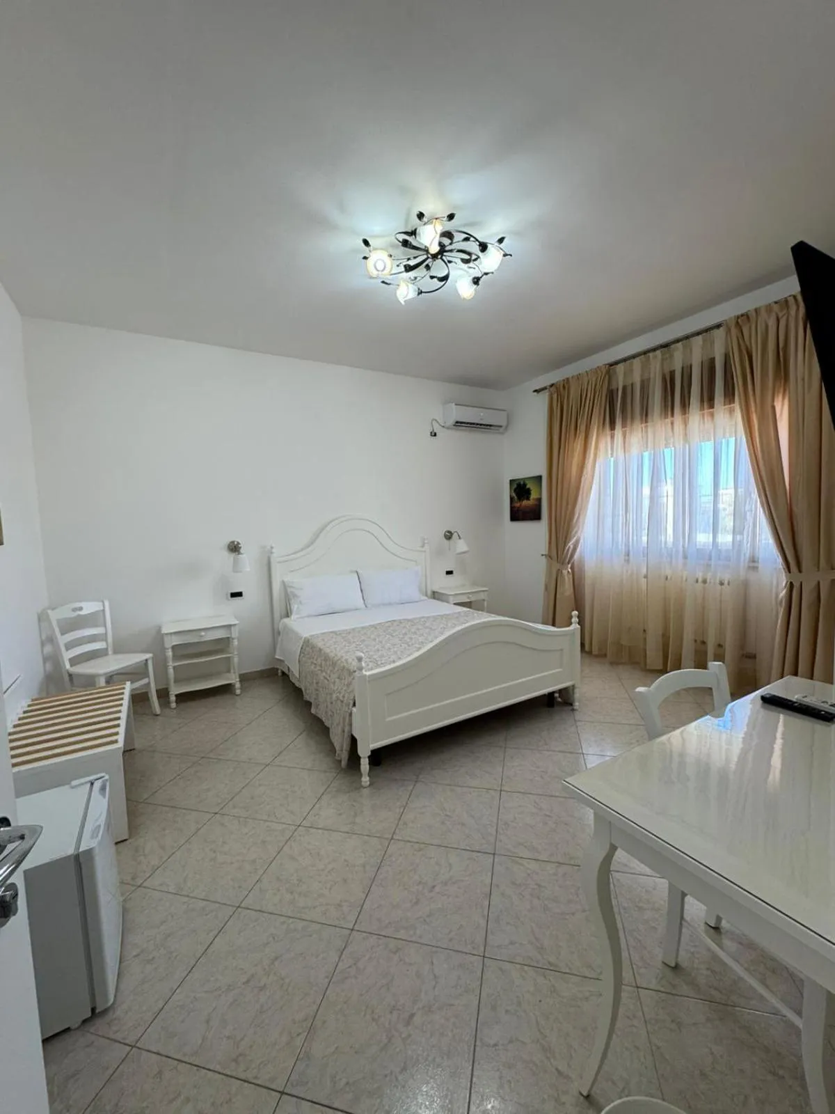 Bedroom, Bed in B&B White Rooms Salento