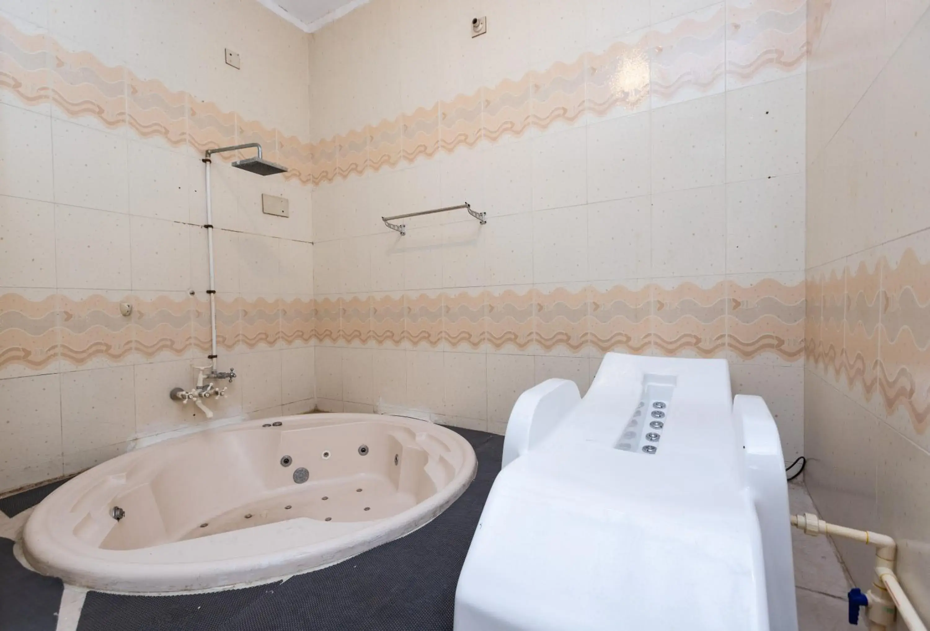 Spa and wellness centre/facilities in Indira Nikunj Rubystone Exotic Spa and wellness centre/facilities in Indira Nikunj Rubystone Exotic