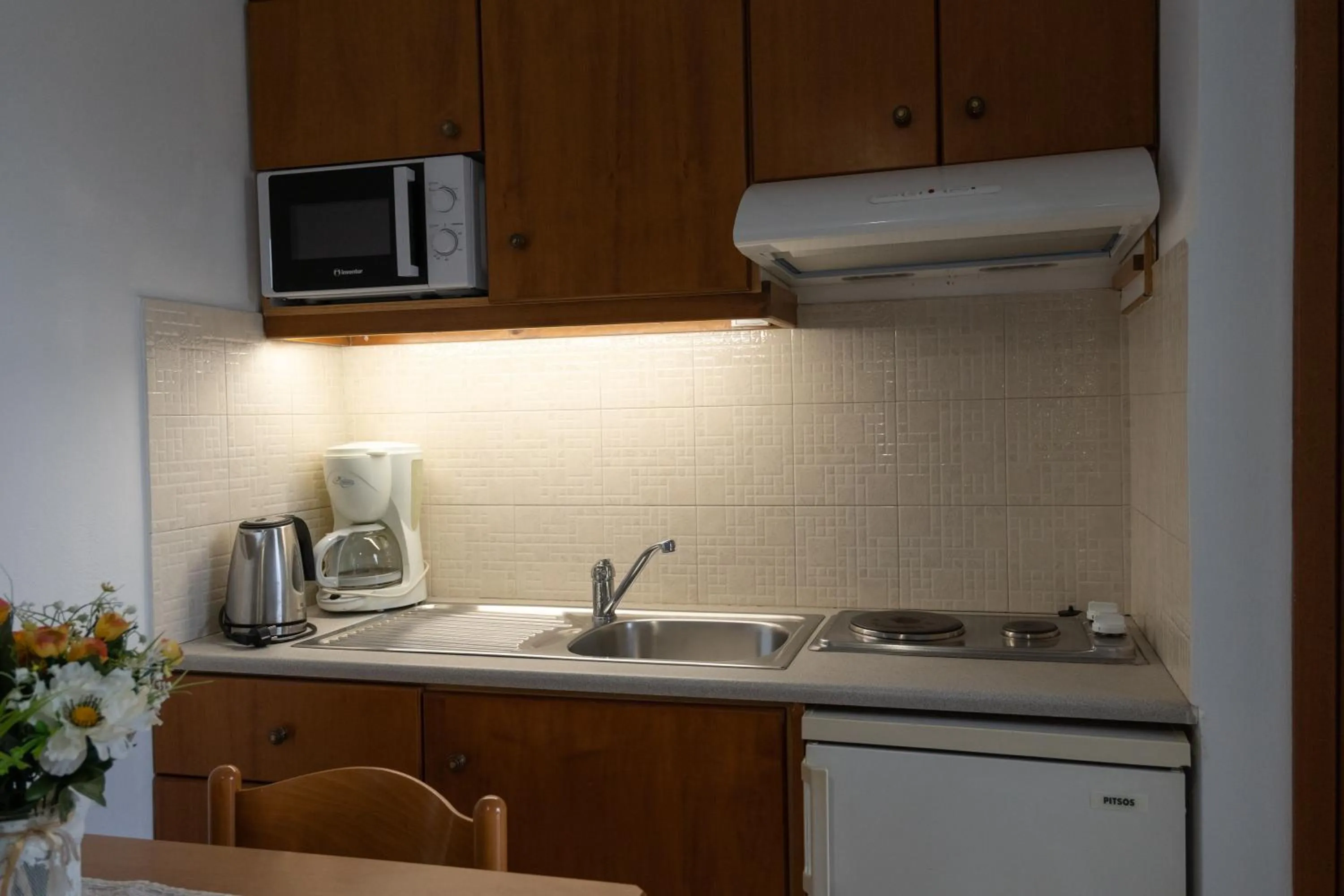 Coffee/tea facilities in Aspri Petra Apartments