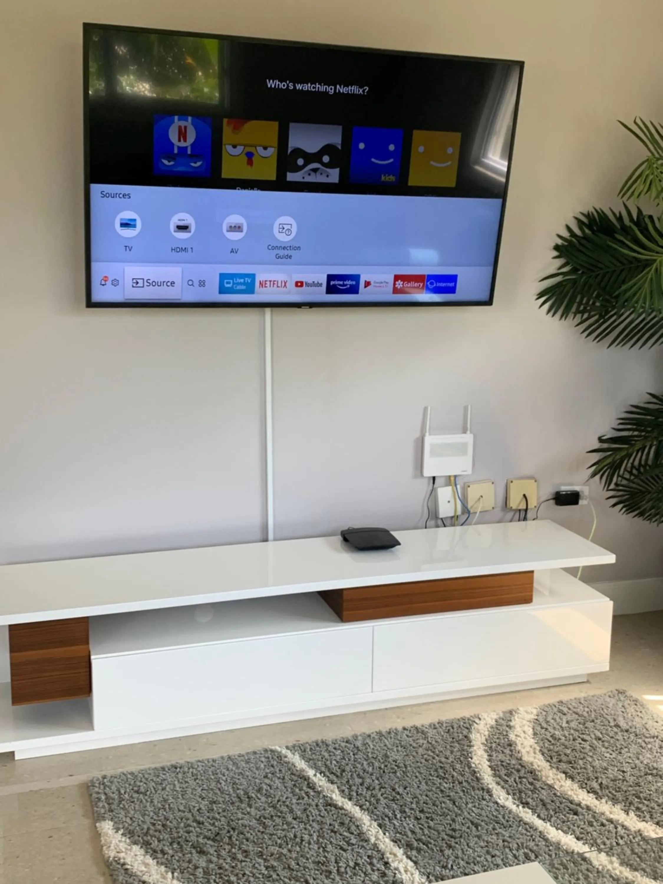 TV and multimedia in The Marina Villa de Sonja