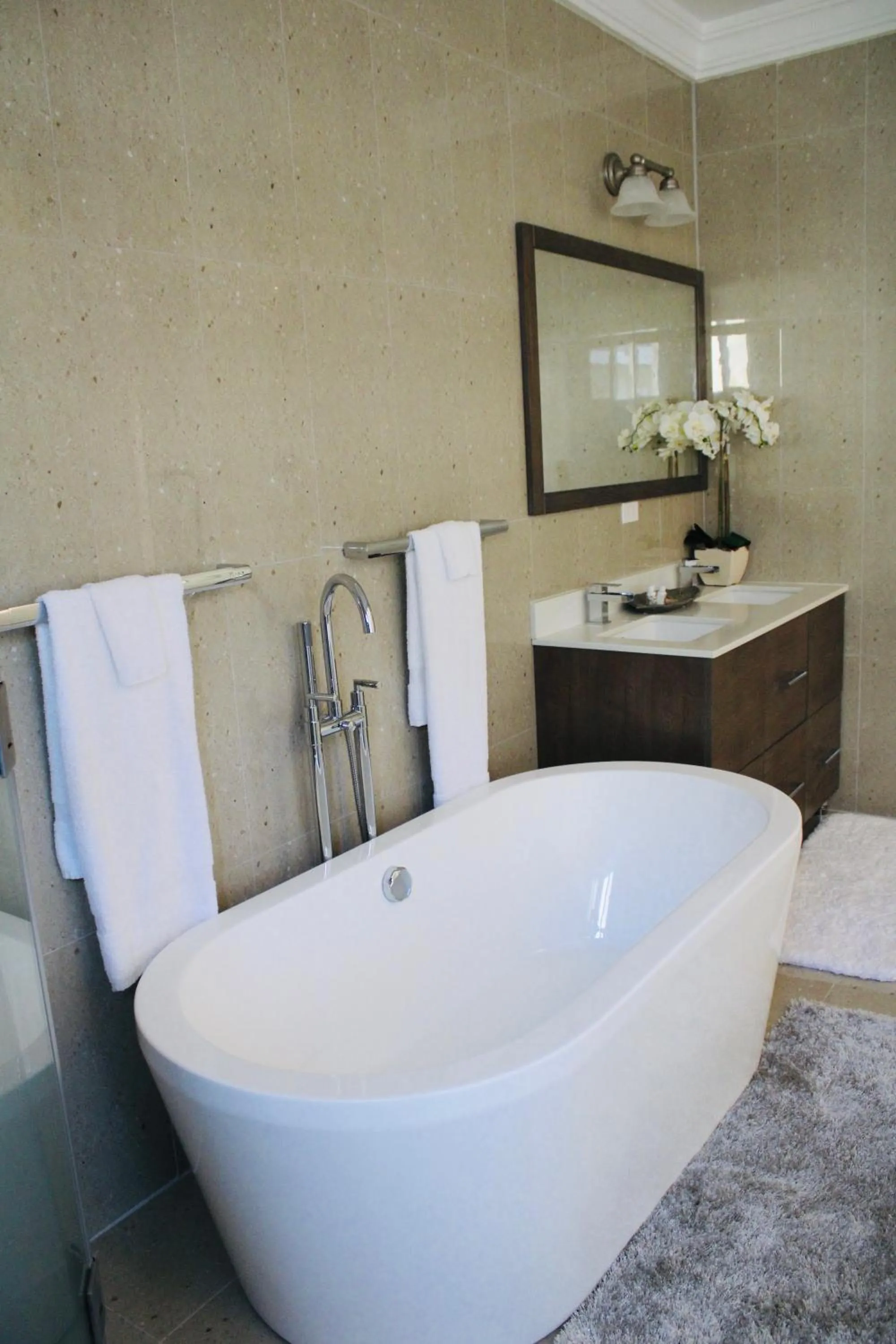 Bathroom in The Marina Villa de Sonja