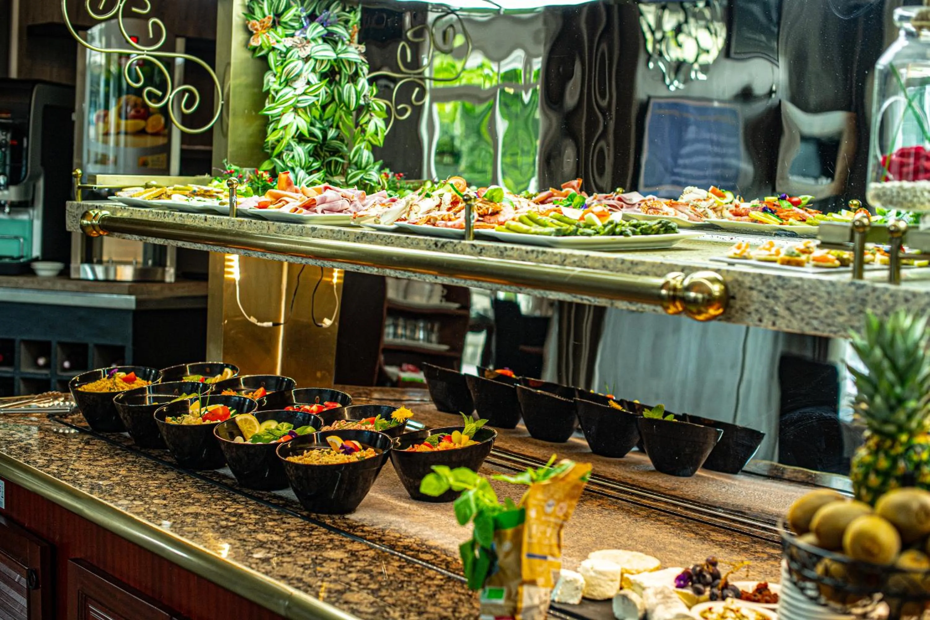 Restaurant/places to eat in Logis Hôtel - Le Relais du Parisis