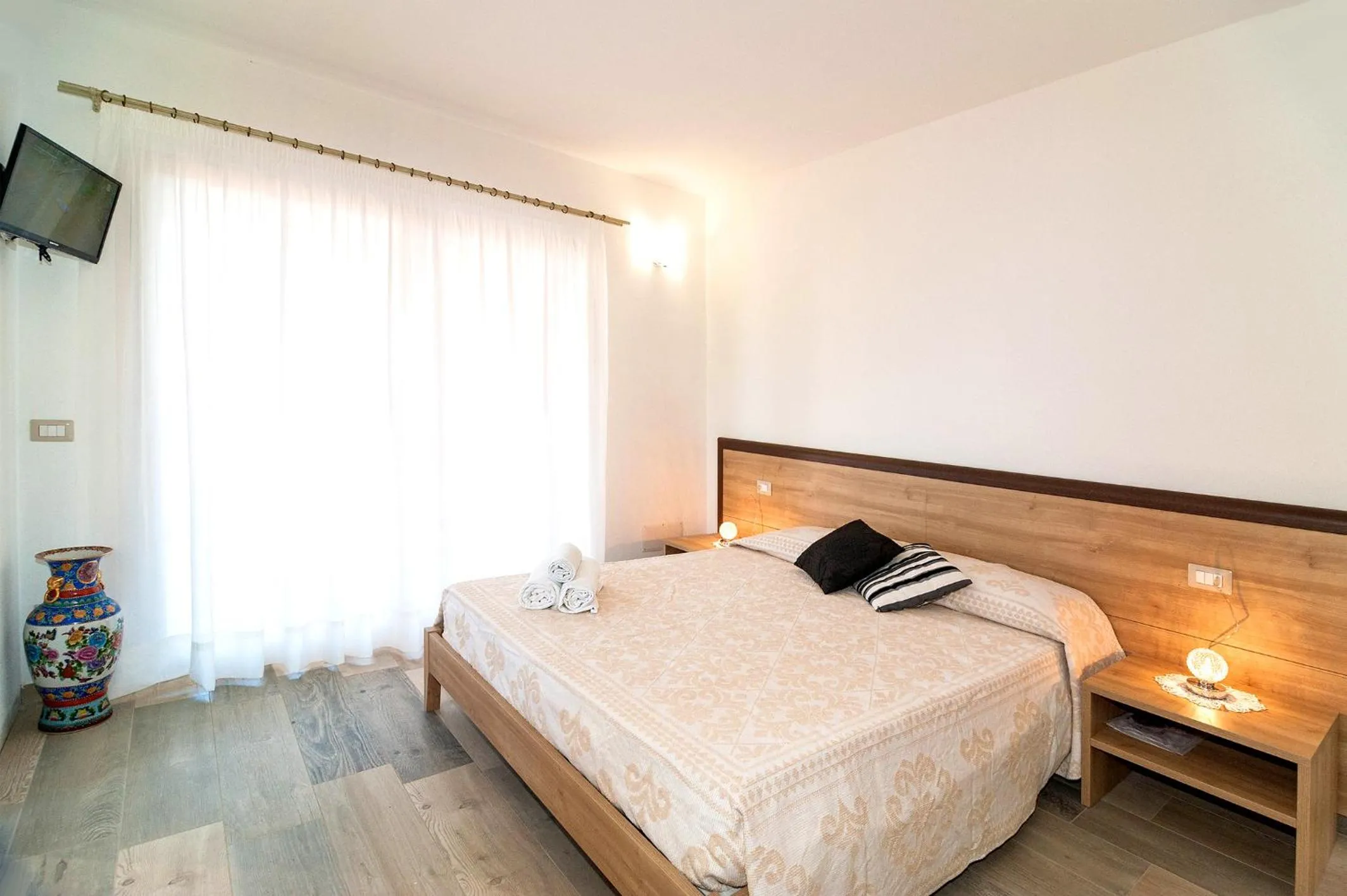 Bed in MOLAROTTO CAMERE CON ANGOLO COTTURA