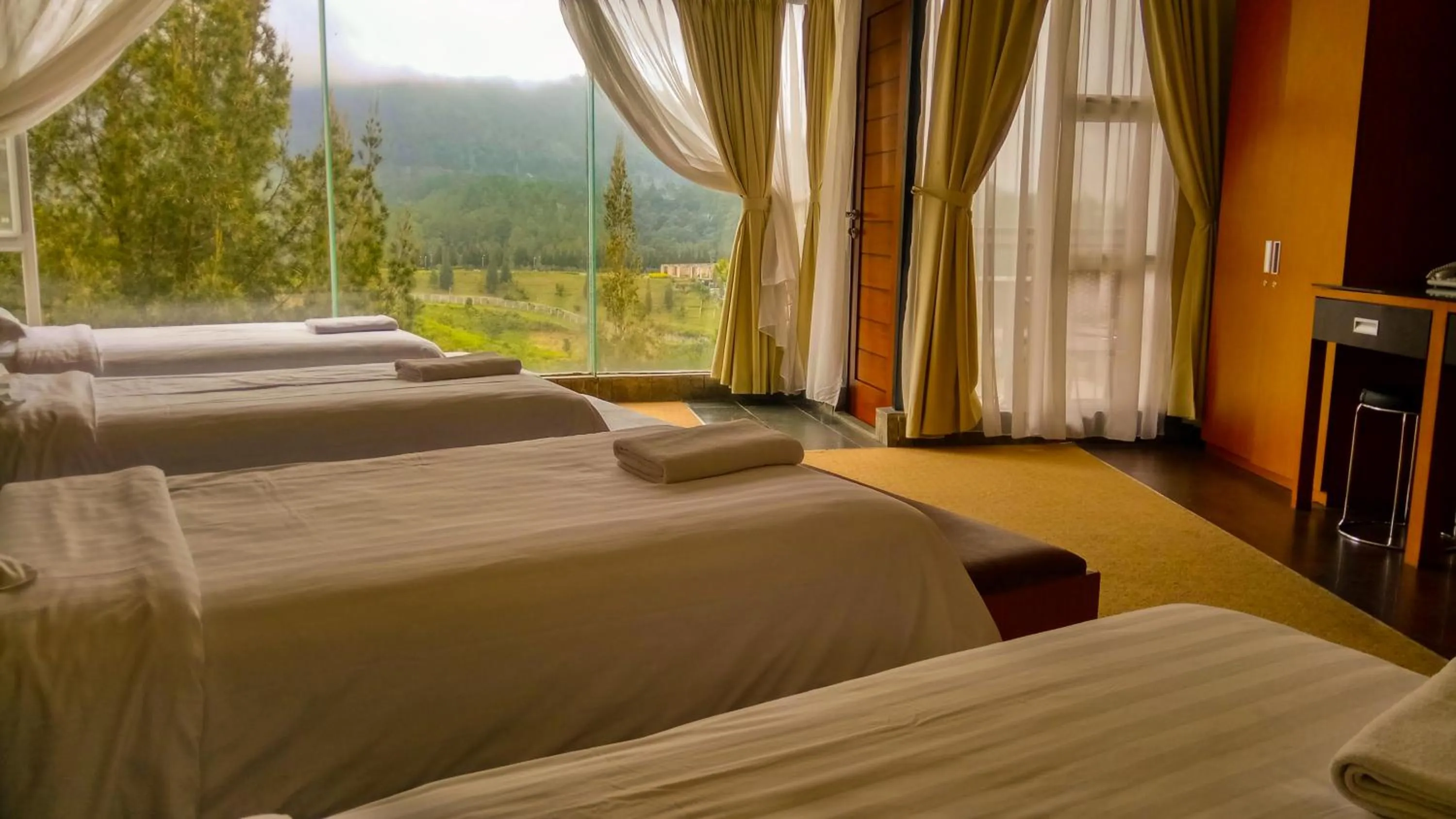 Bed in Taman Simalem Resort