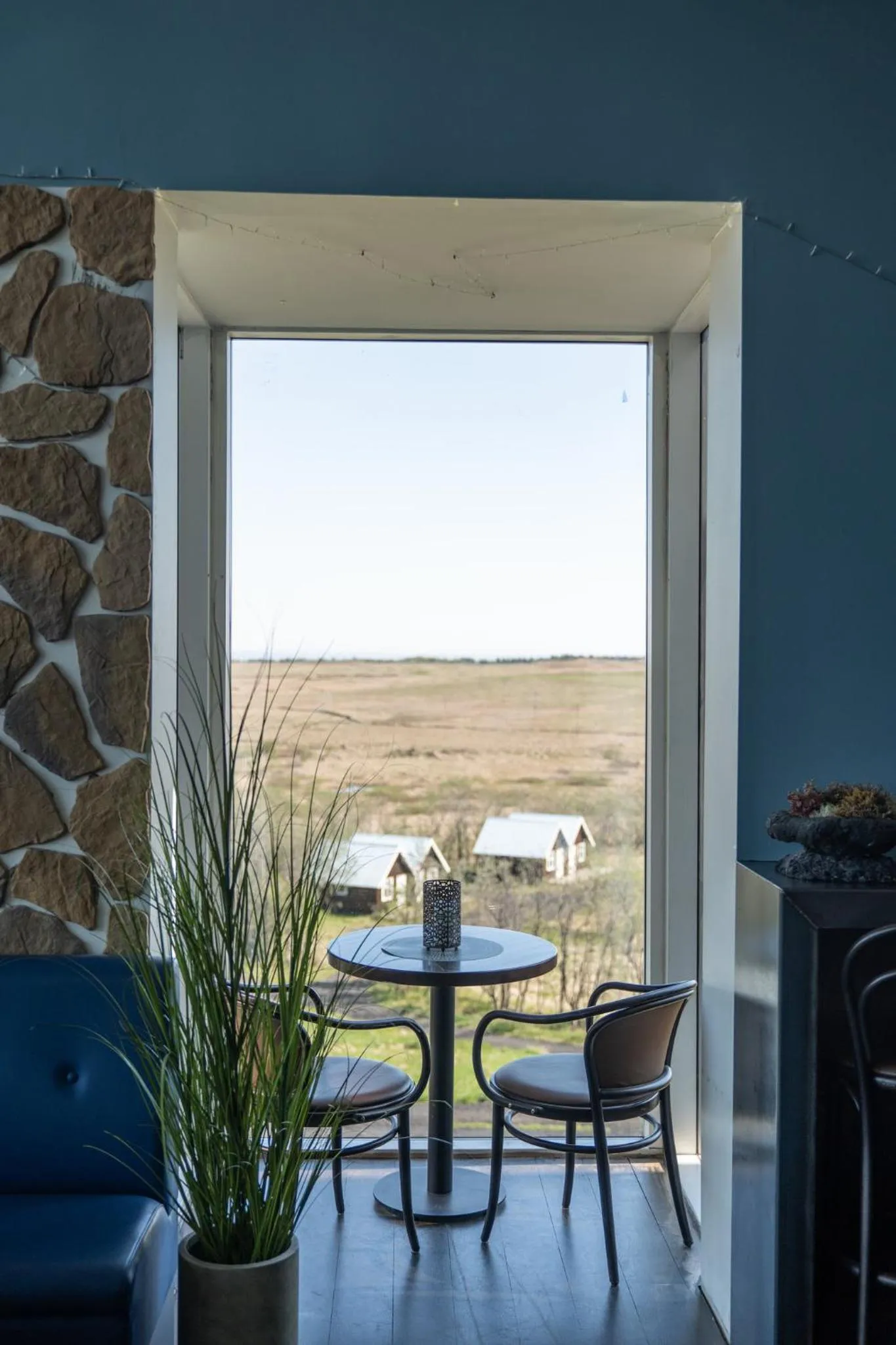 Restaurant/places to eat in Hotel Laki