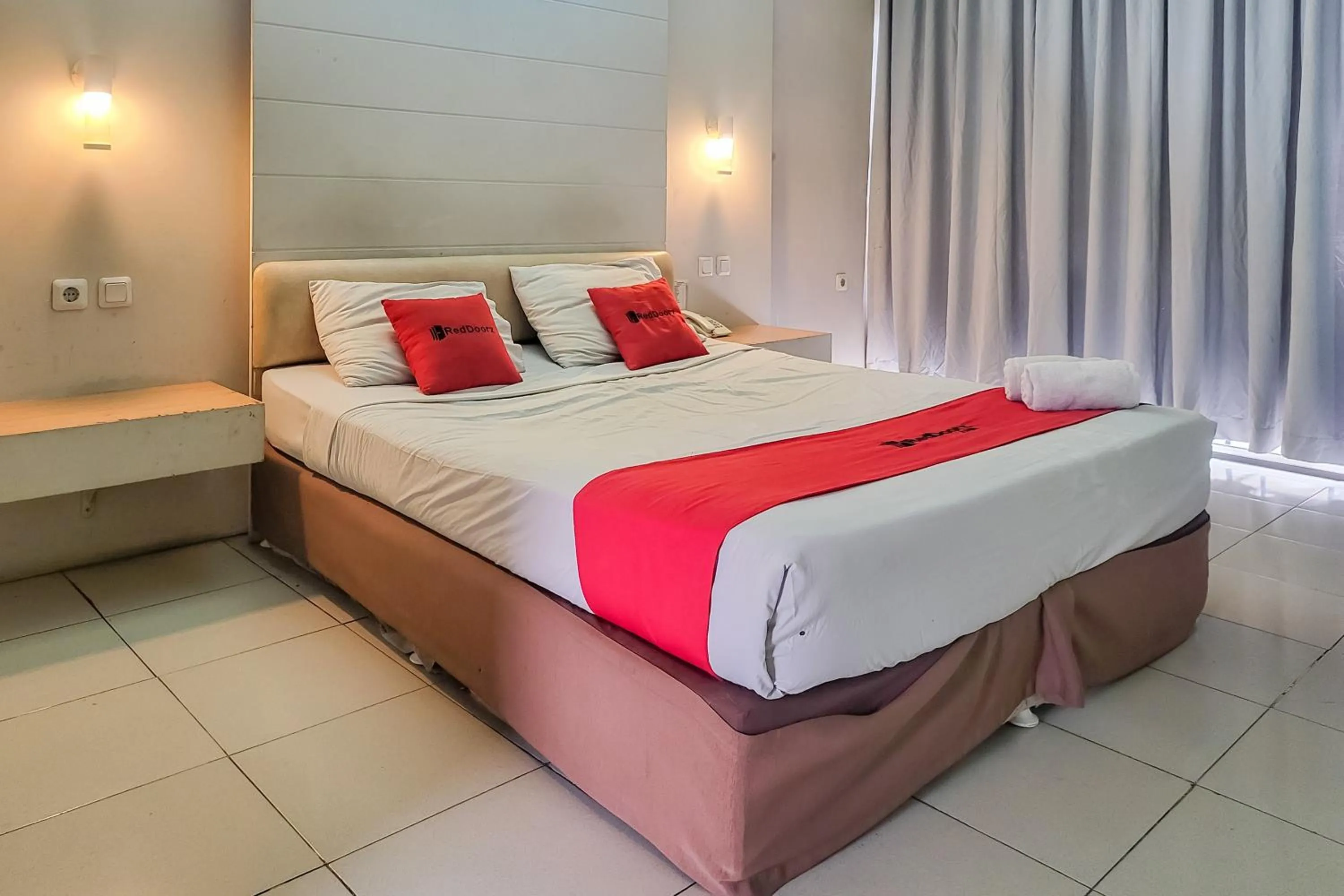 Bedroom, Bed in RedDoorz near UPI Setiabudhi Bandung
