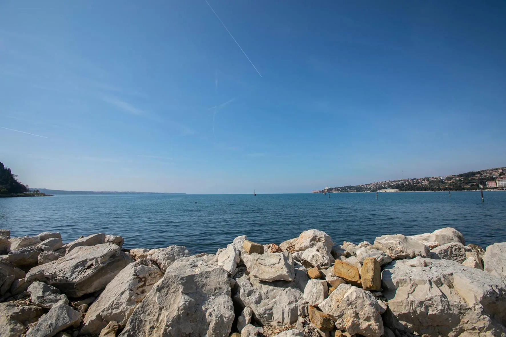 Beach in Floating Sea House Principessa