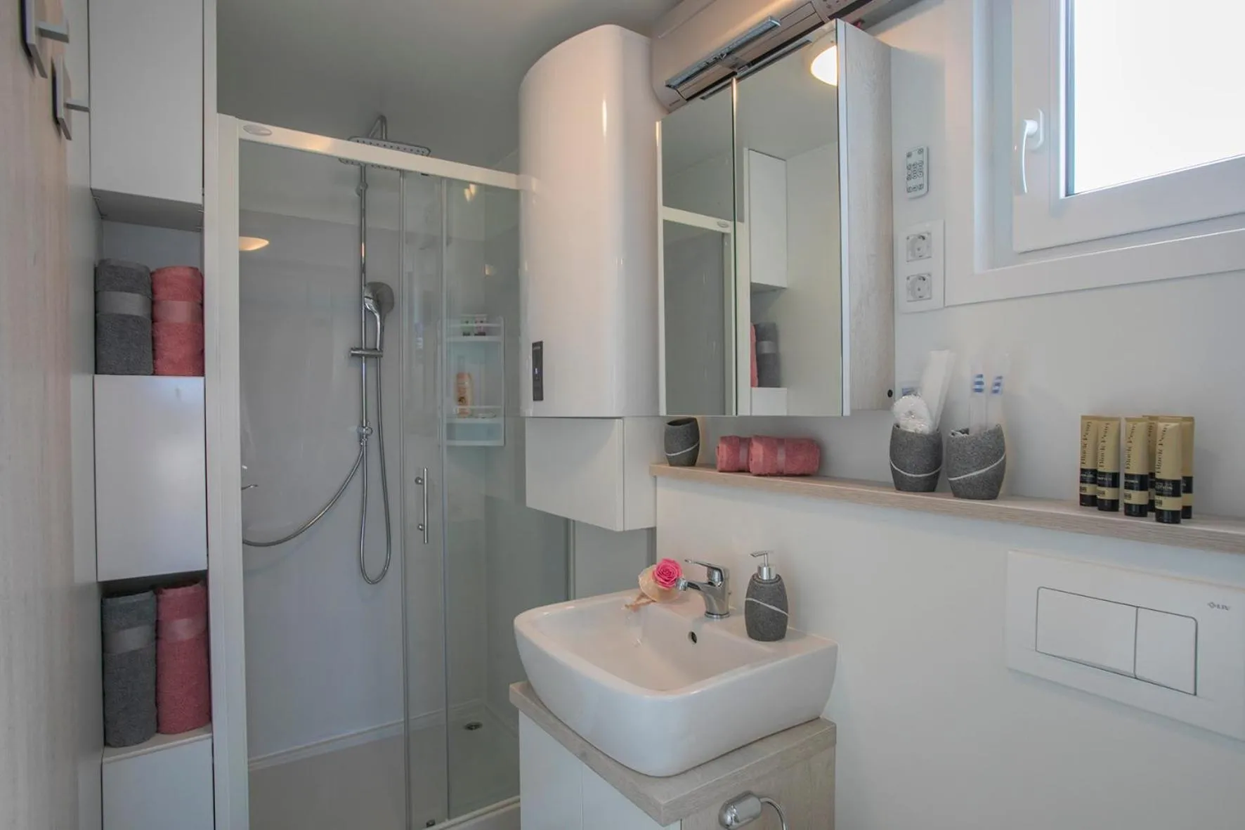Bathroom in Floating Sea House Principessa