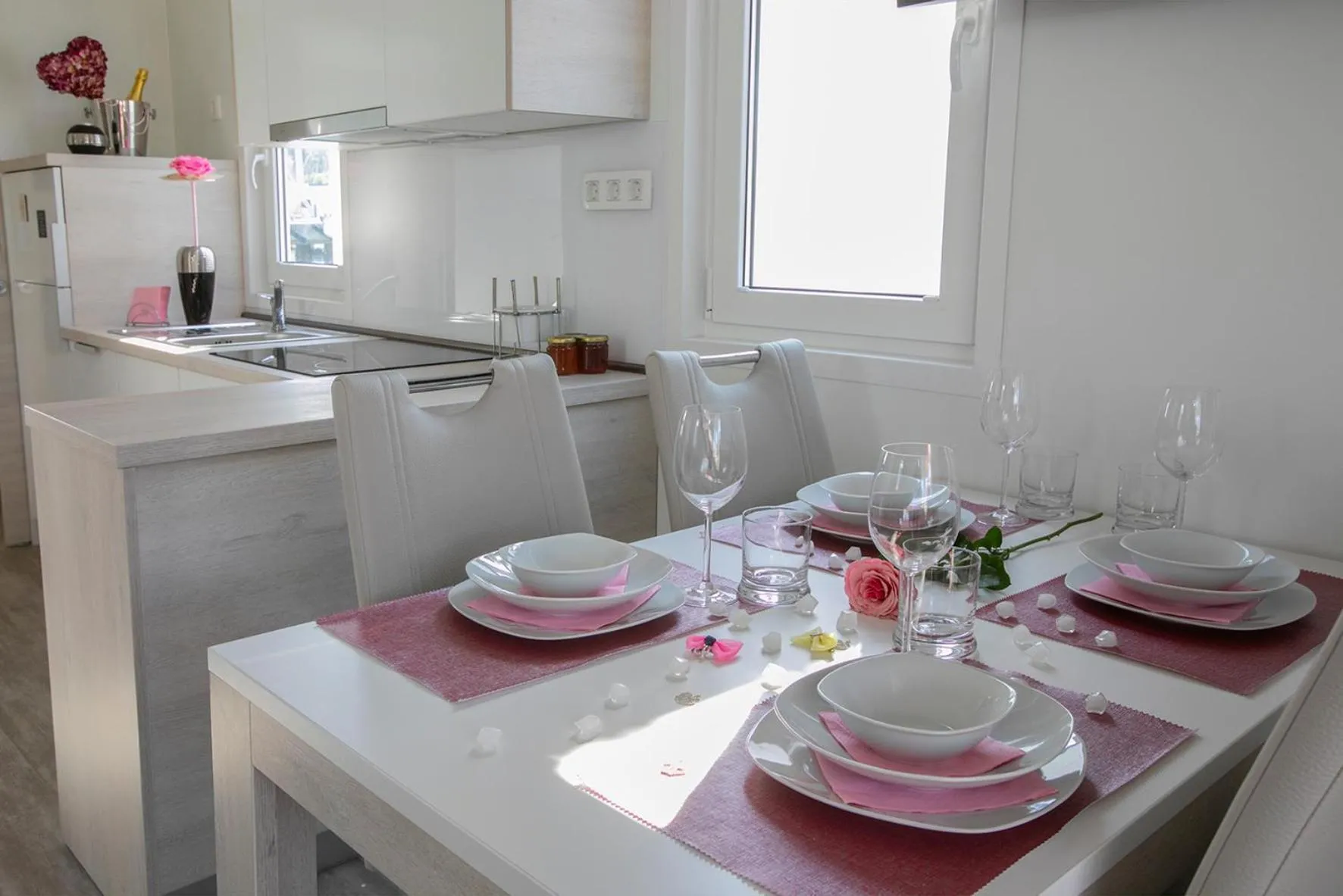 Dining area in Floating Sea House Principessa