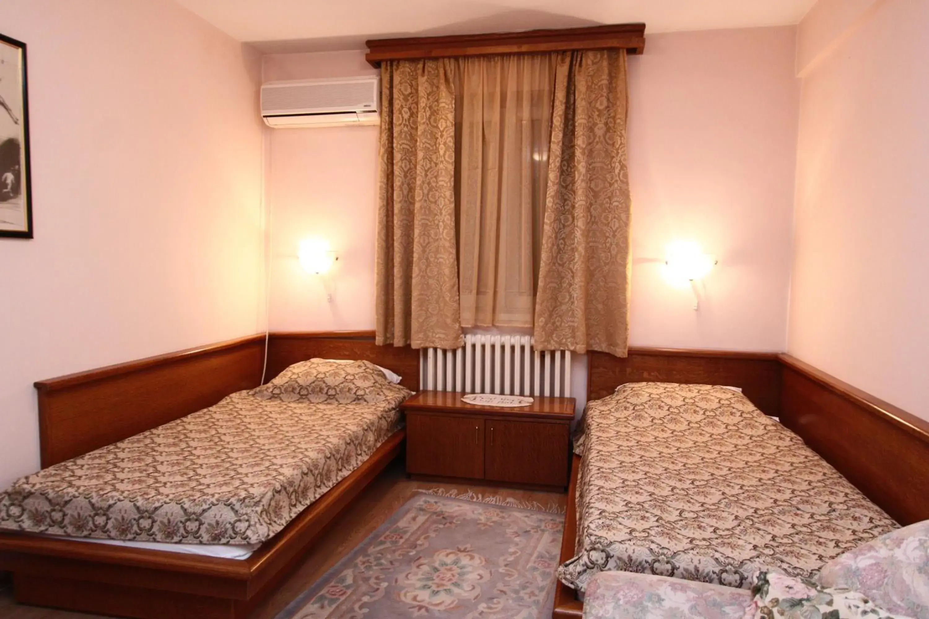 Single Room in Garni Hotel PBG Single Room in Garni Hotel PBG