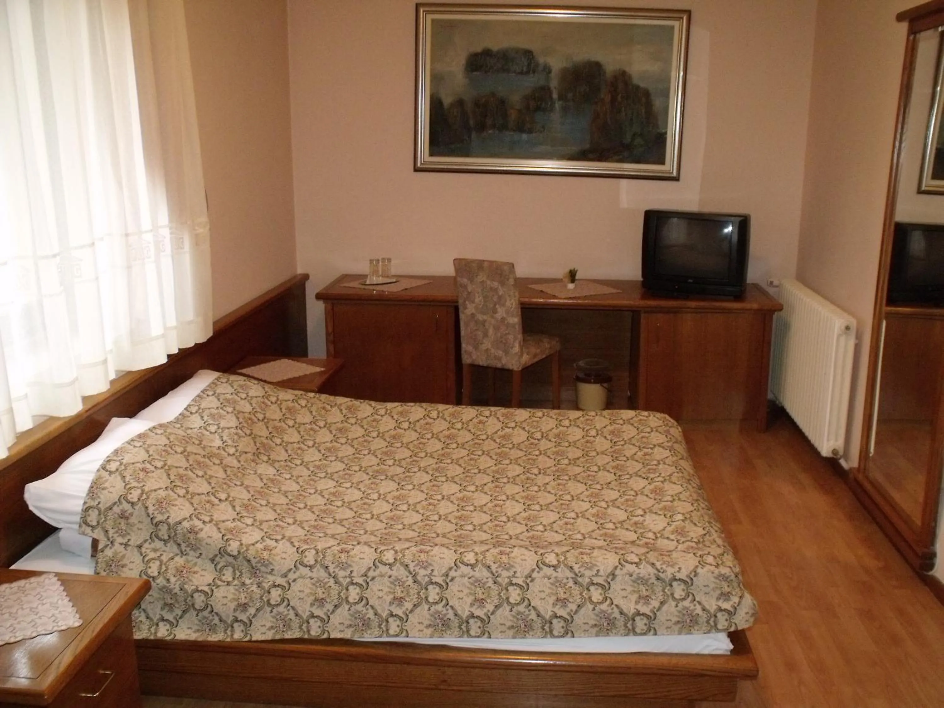 Photo of the whole room, Bed in Garni Hotel PBG