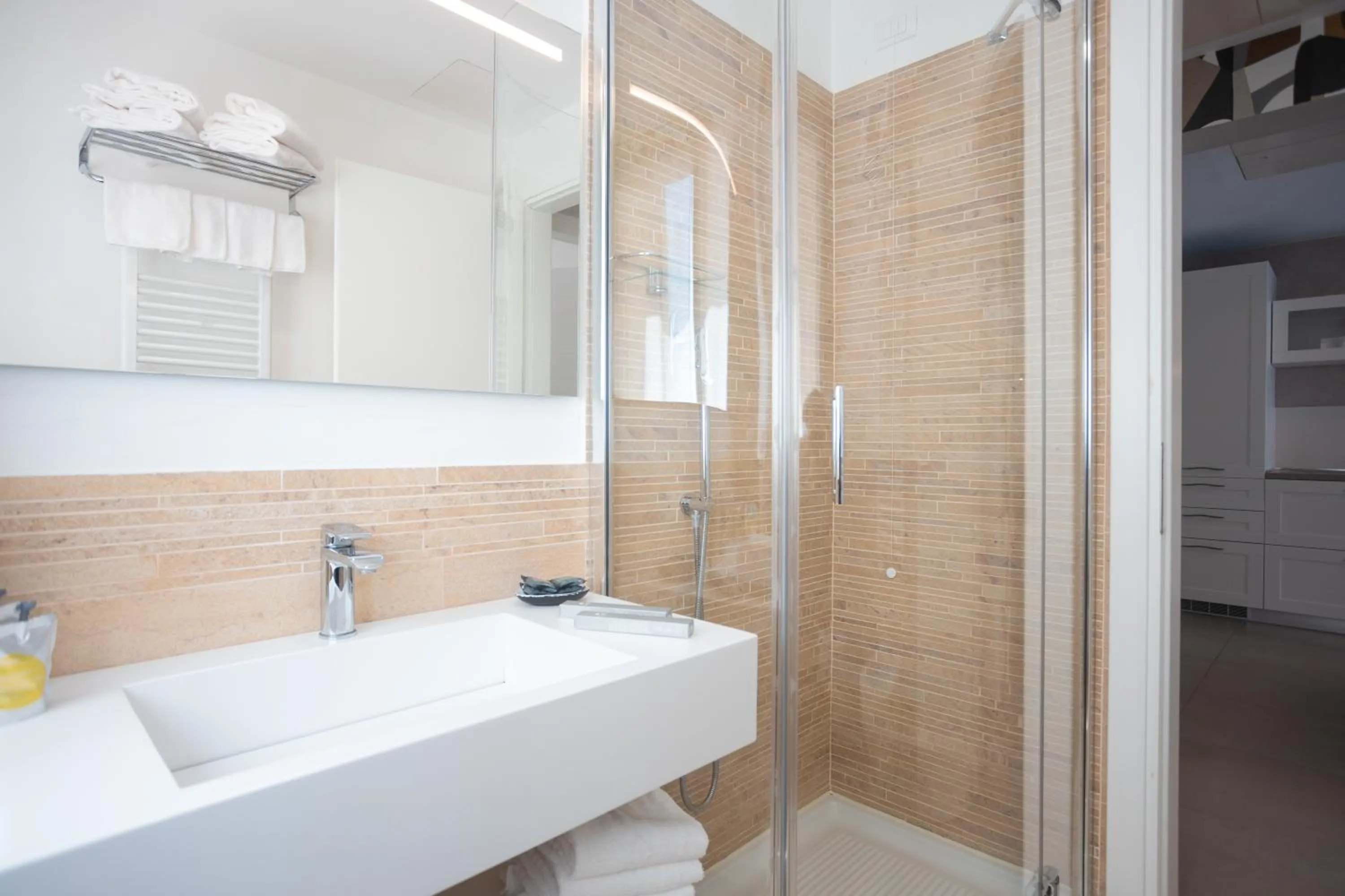 Bathroom in Mosella Suite Hotel