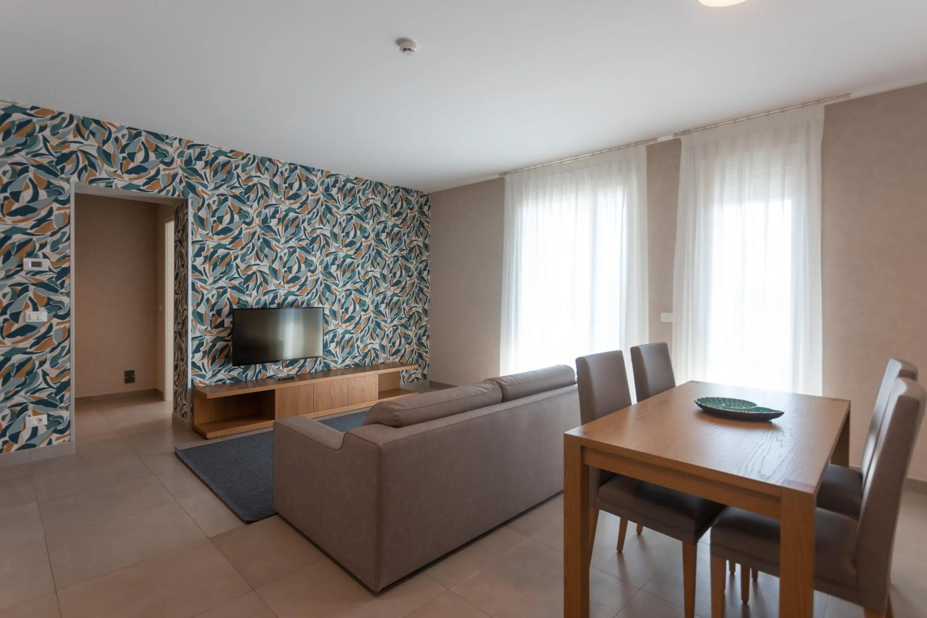 Kitchen or kitchenette in Mosella Suite Hotel