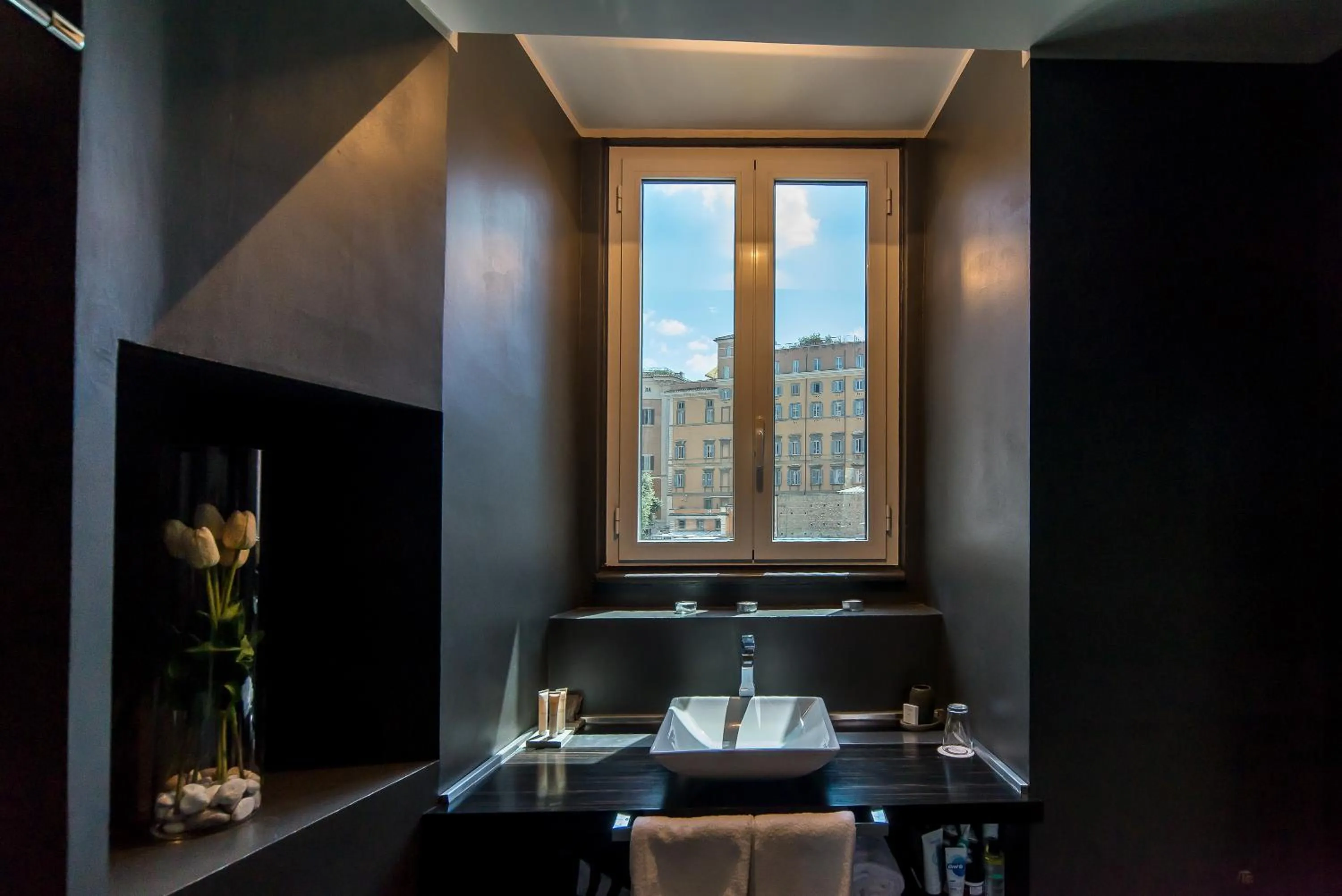 Bathroom in Campo Marzio Luxury Suites