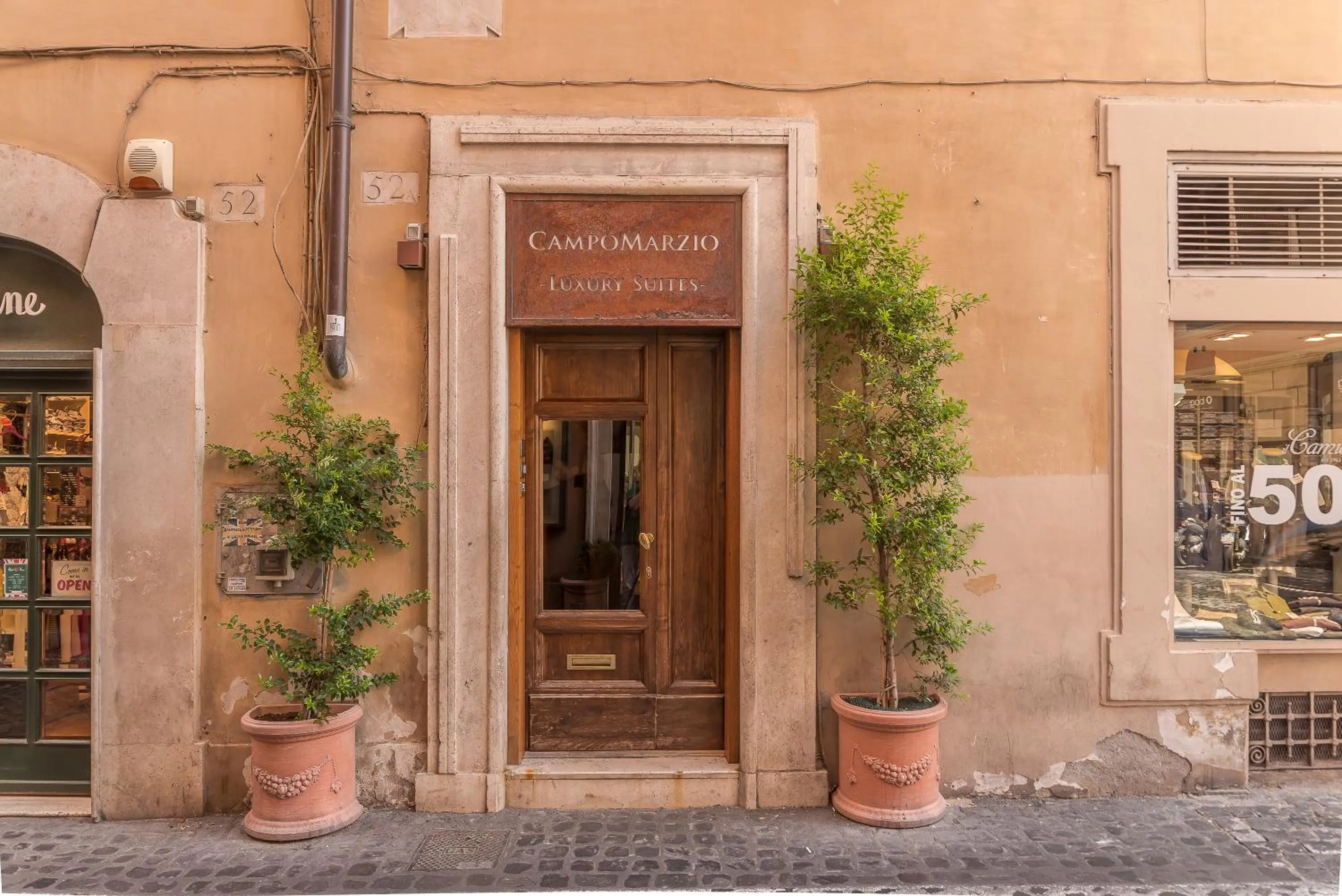 Facade/entrance in Campo Marzio Luxury Suites
