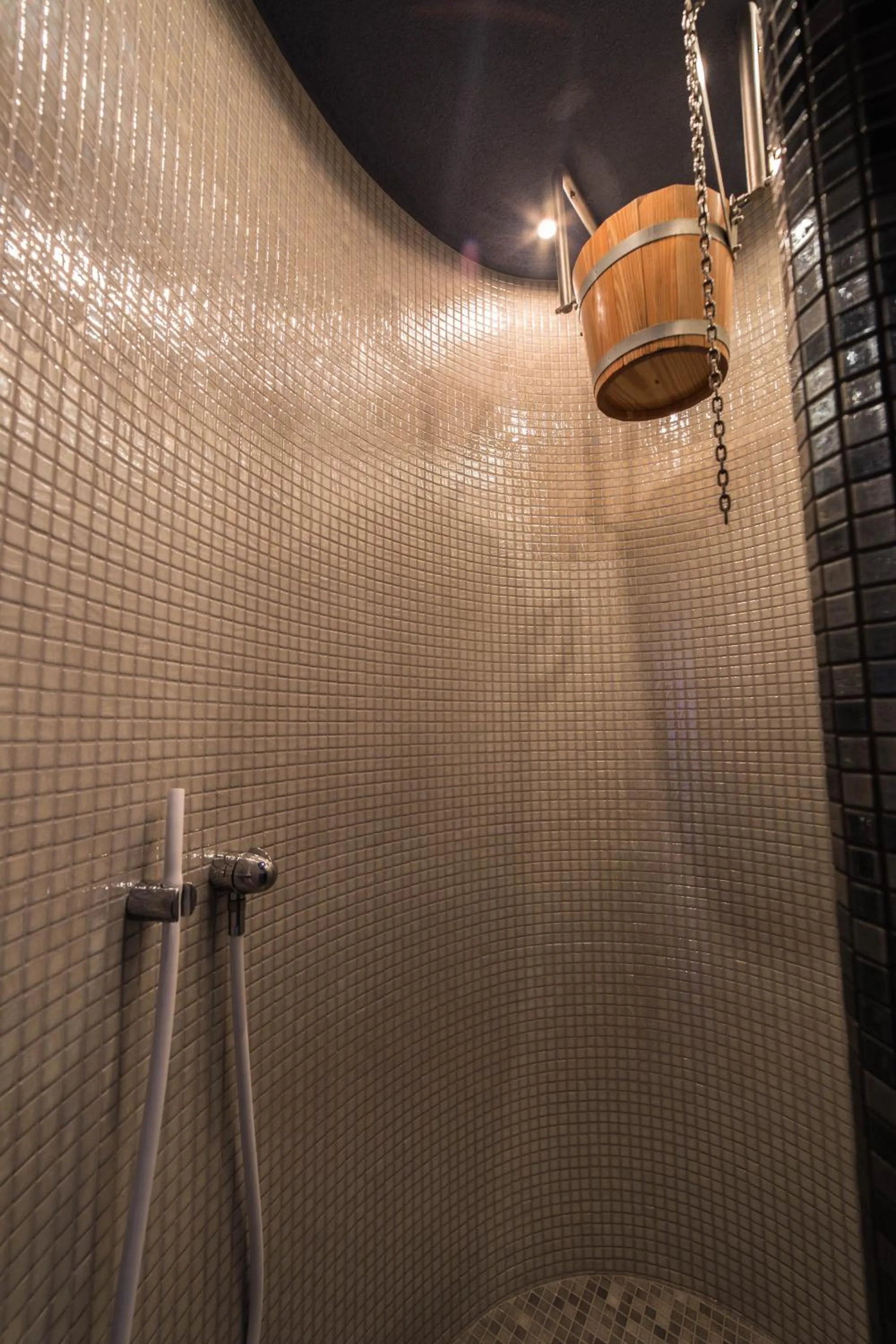 Shower in Family-Holiday Spa&Resort