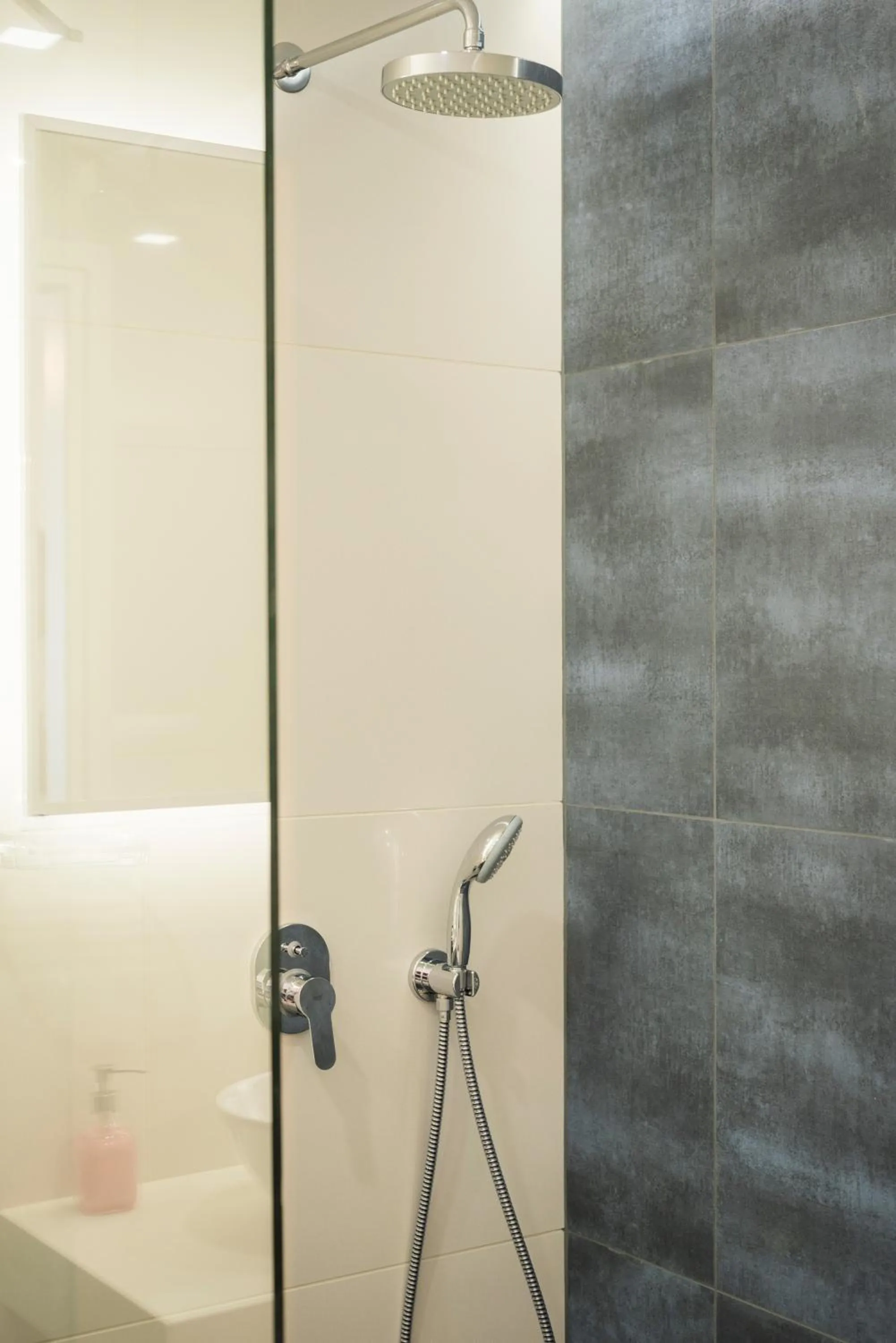 Shower in Hermes Beach Front