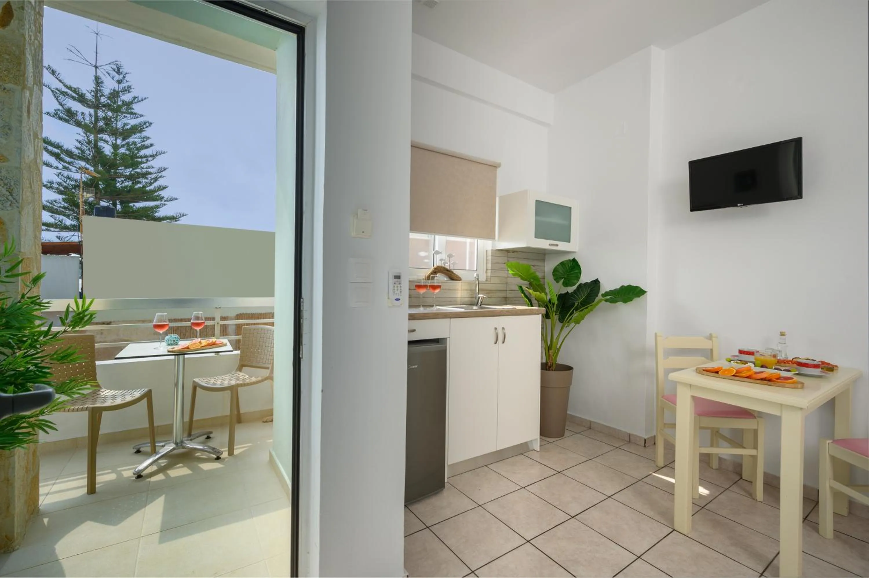 Kitchen or kitchenette in Hermes Beach Front