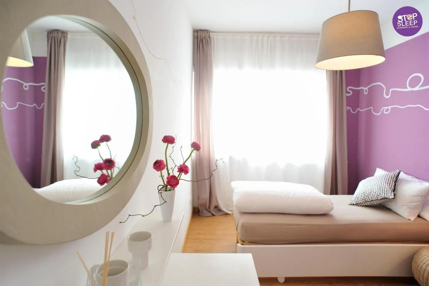 Photo of the whole room, Bed in Stop & Sleep Udine