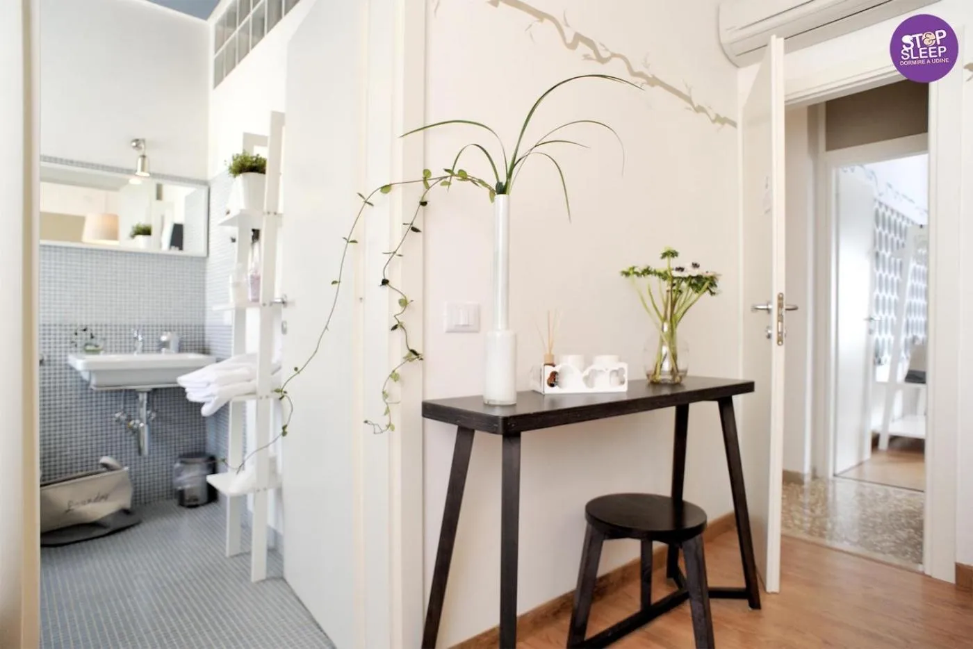 Bathroom in Stop & Sleep Udine